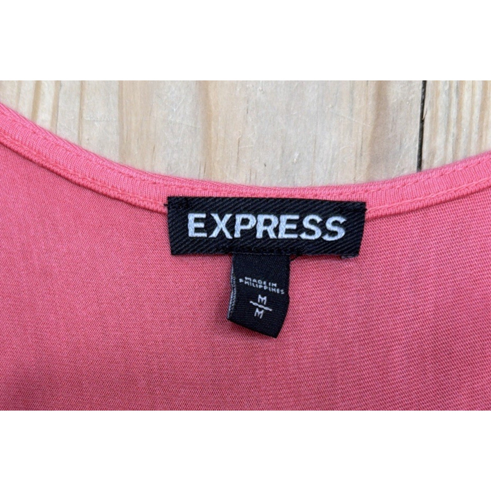Express Women’s Blouse Top Shirt Sleeveless Pink Front Zip Size M