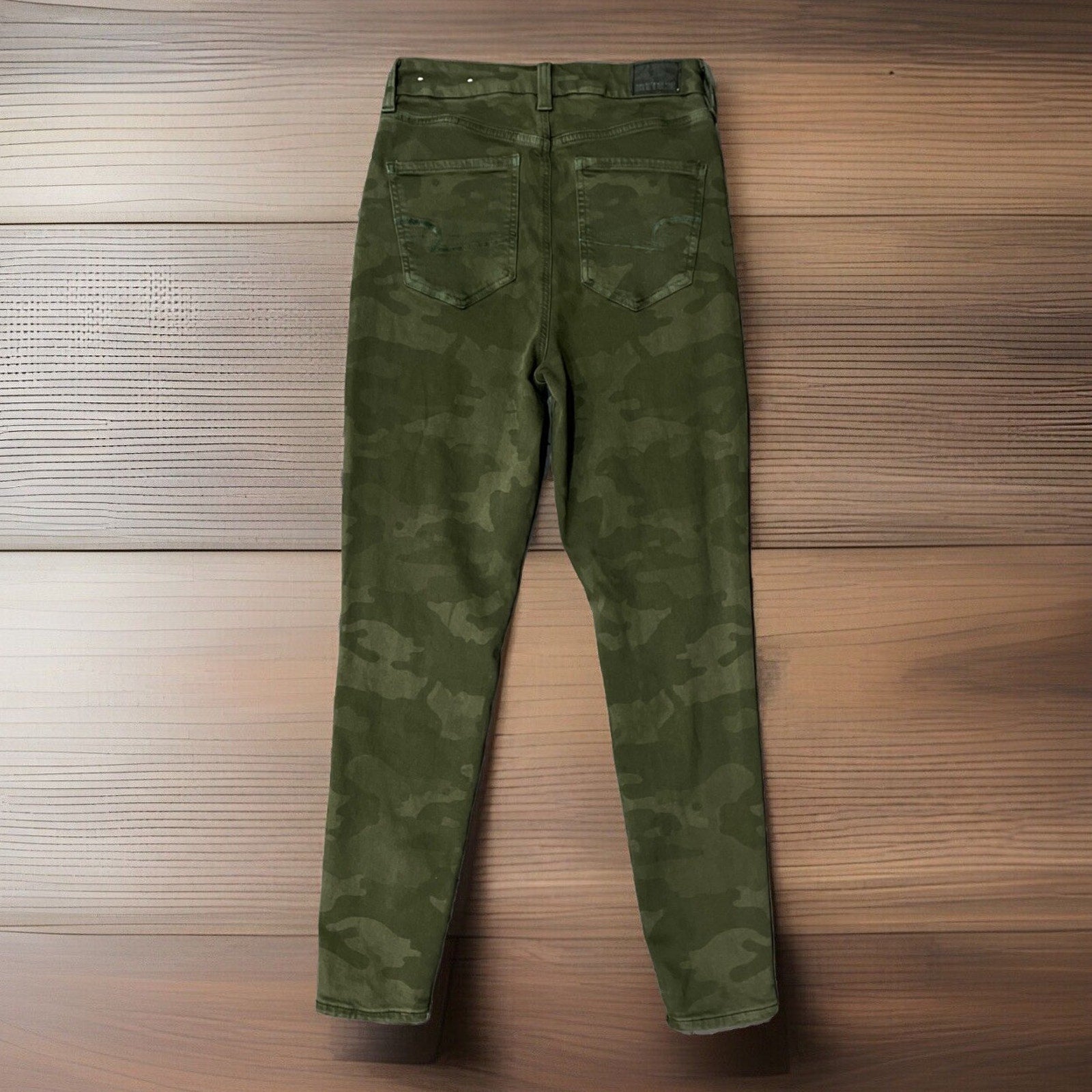 American Eagle Jeans Women's 6 Camo Curvy Super High Rise Jeggings Stretch 28x28