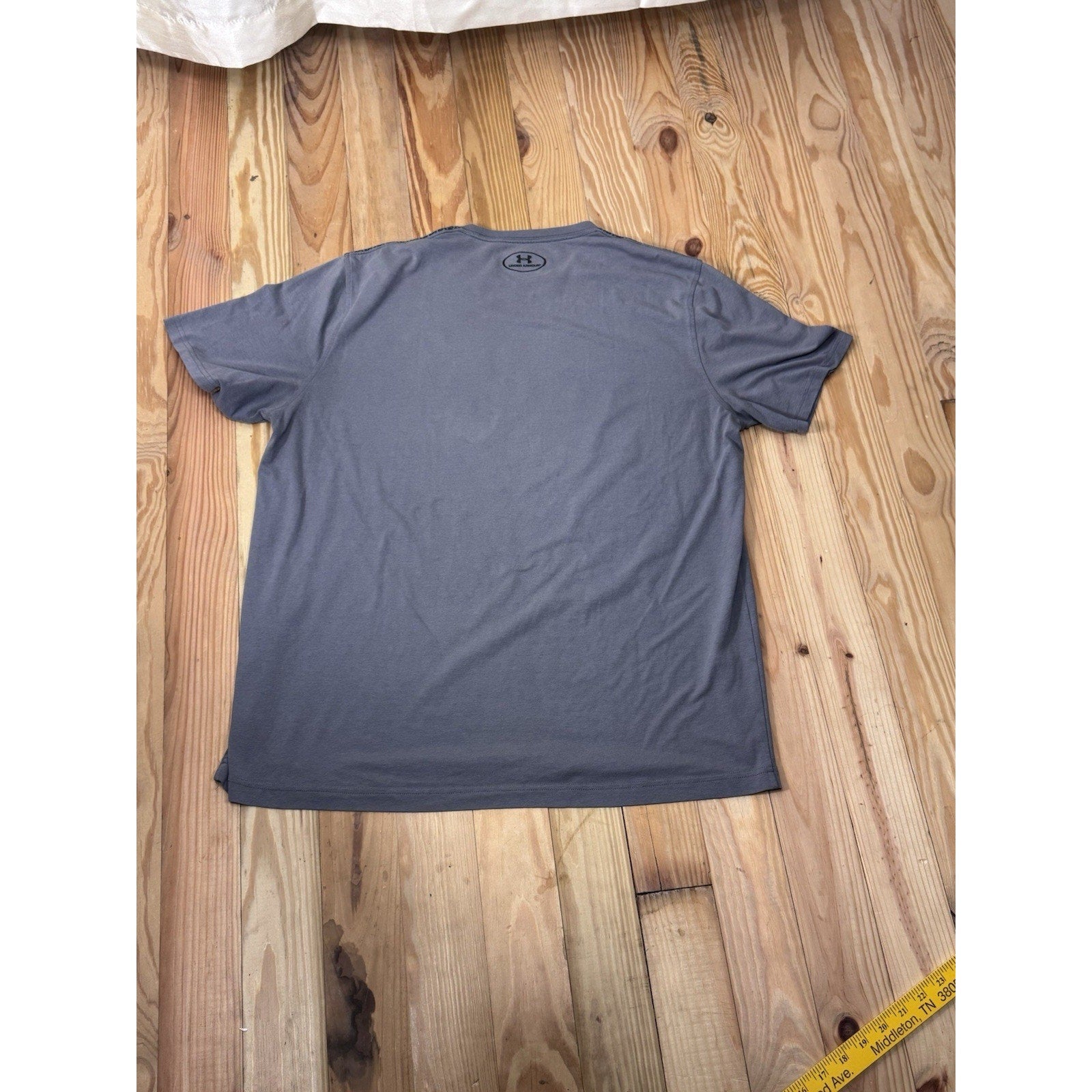 Men's Under Armour Gray Loose Fit Tee Size Large “Basketball Or Nothing”