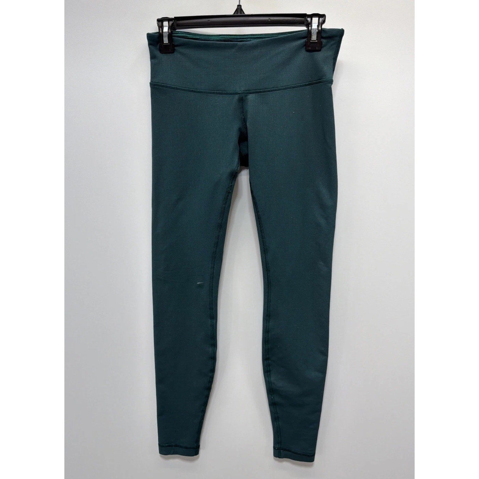 Lululemon size 6 laguna green high rise leggings mapped out 28"