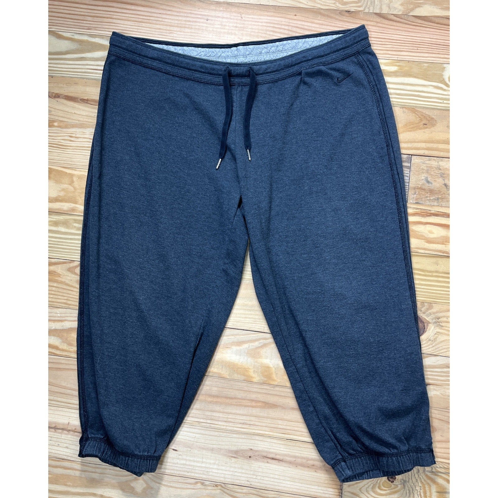 Nike Joggers Sweatpants Women's Size L Gray Drawstring Waist Embroidered Logo