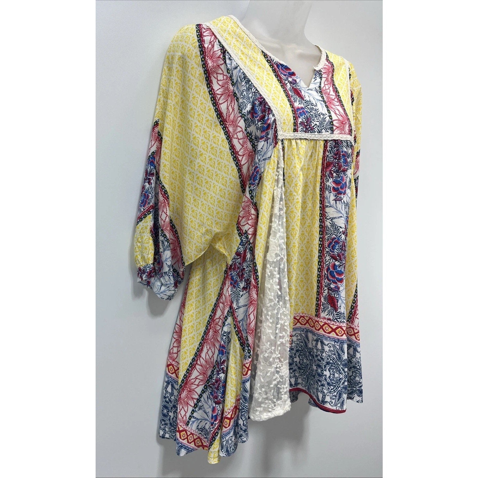 Umgee USA Boutique Women's Small Yellow Lace Short Sleeve Cute Tunic Top