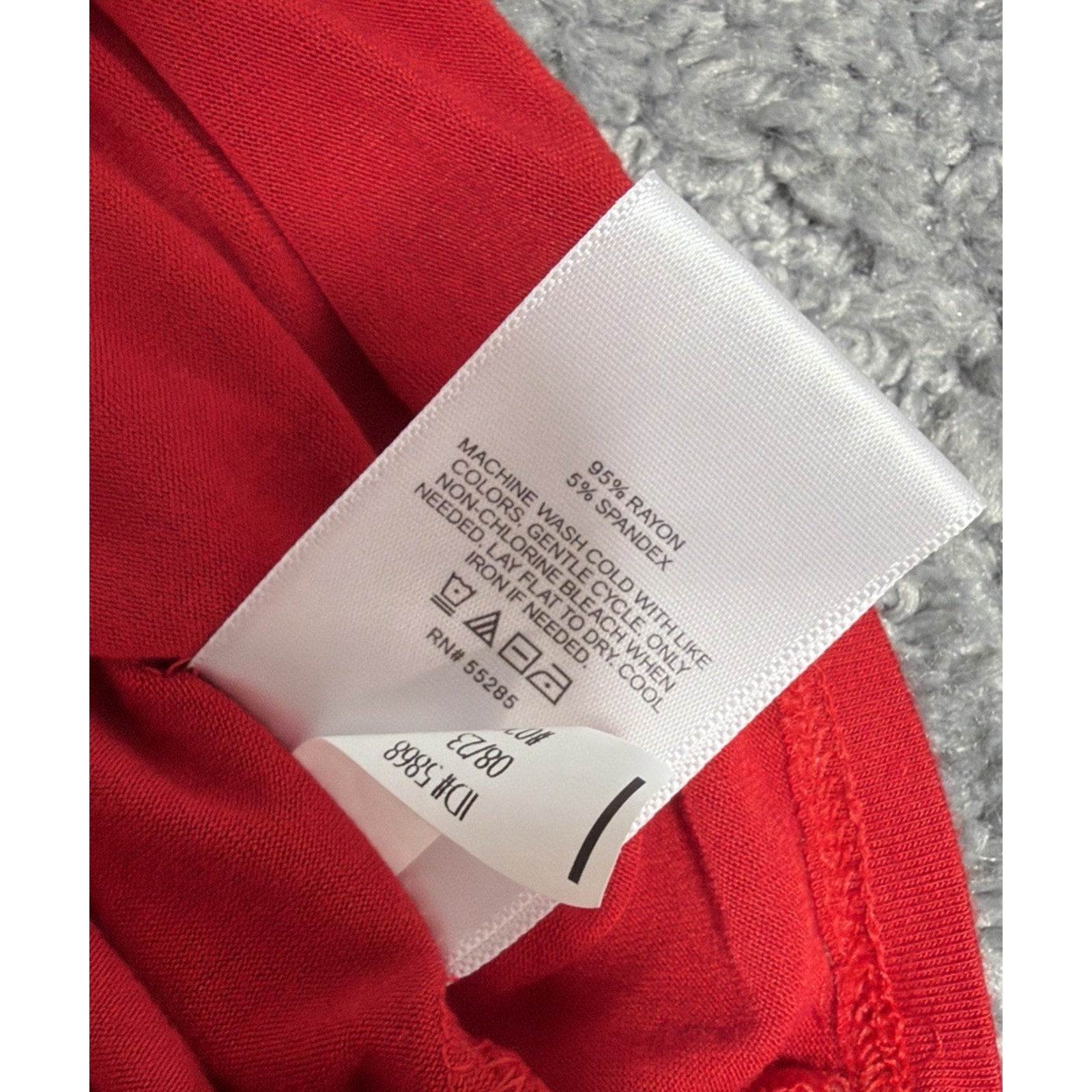 Express Red V Neck Relaxed Tee XS Oversized Casual Minimalist