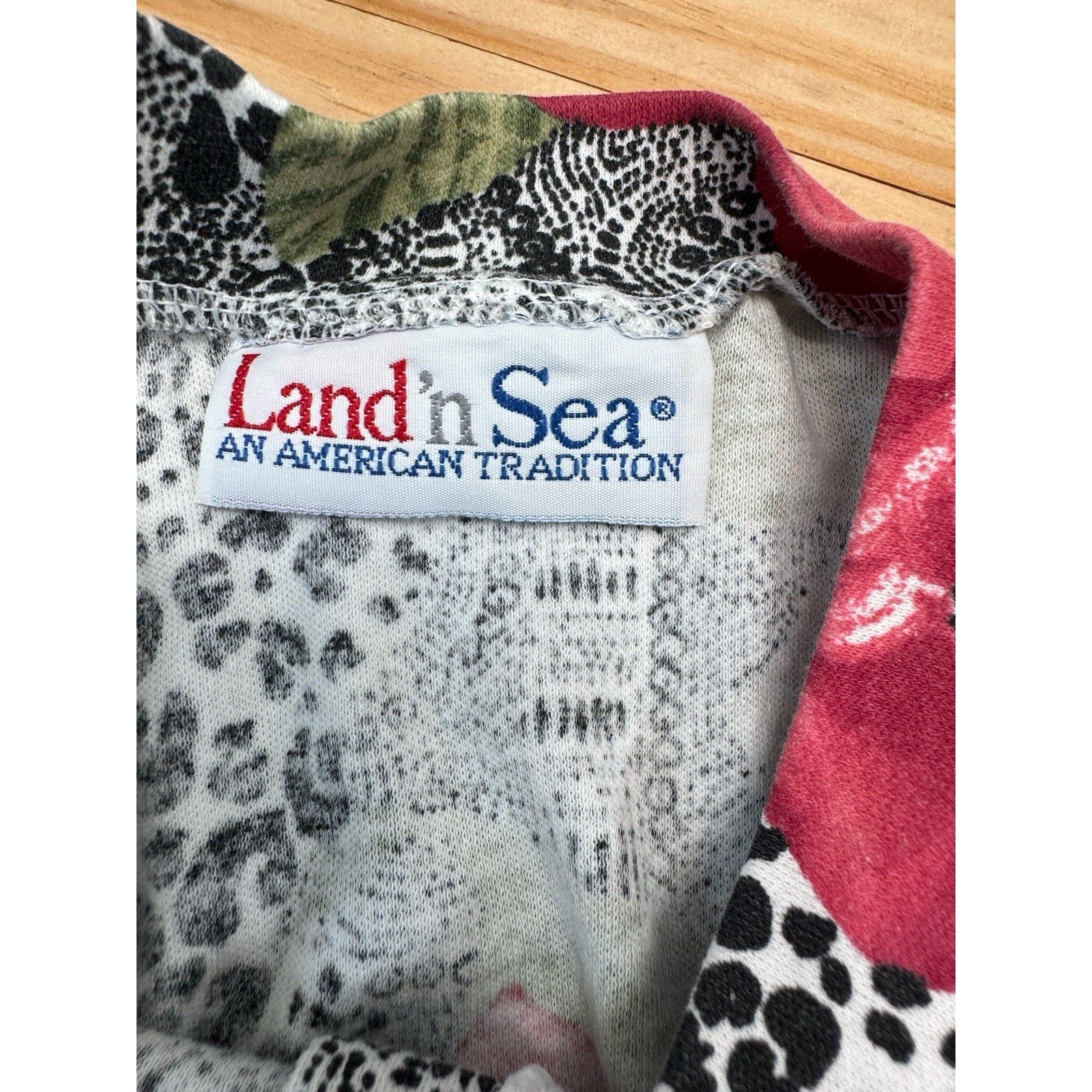 Vintage Land ‘n Sea Floral Animal Print Blouse & Shorts Set Size Medium