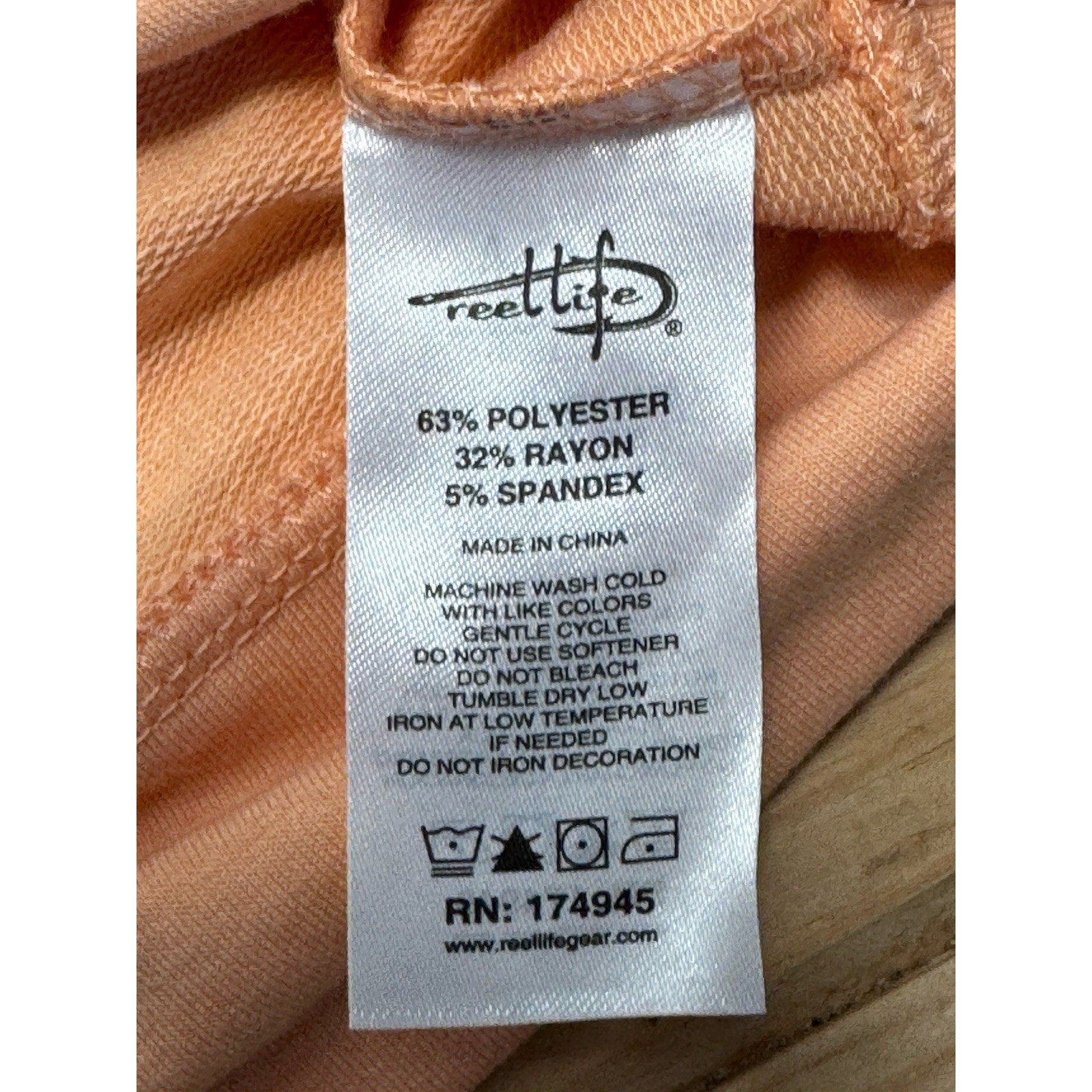 Reel Life Peach Pink Long Sleeve Pineapple Margarita Hoodie Sweater Women’s L