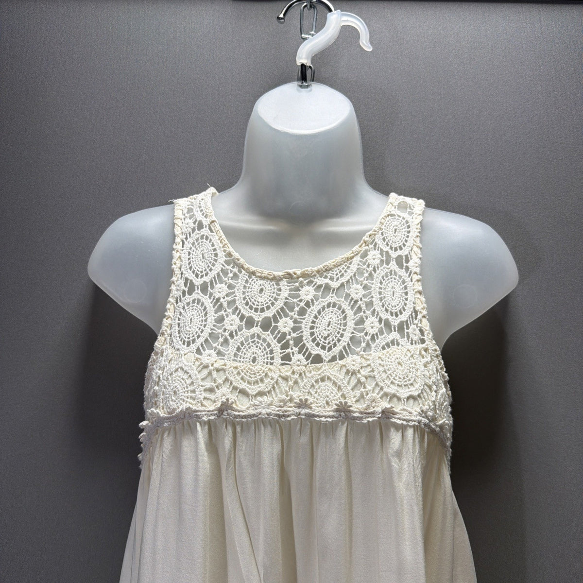 Sweet Journey Boutique Crotchet Lace Boho Tank Top Cream Size Small