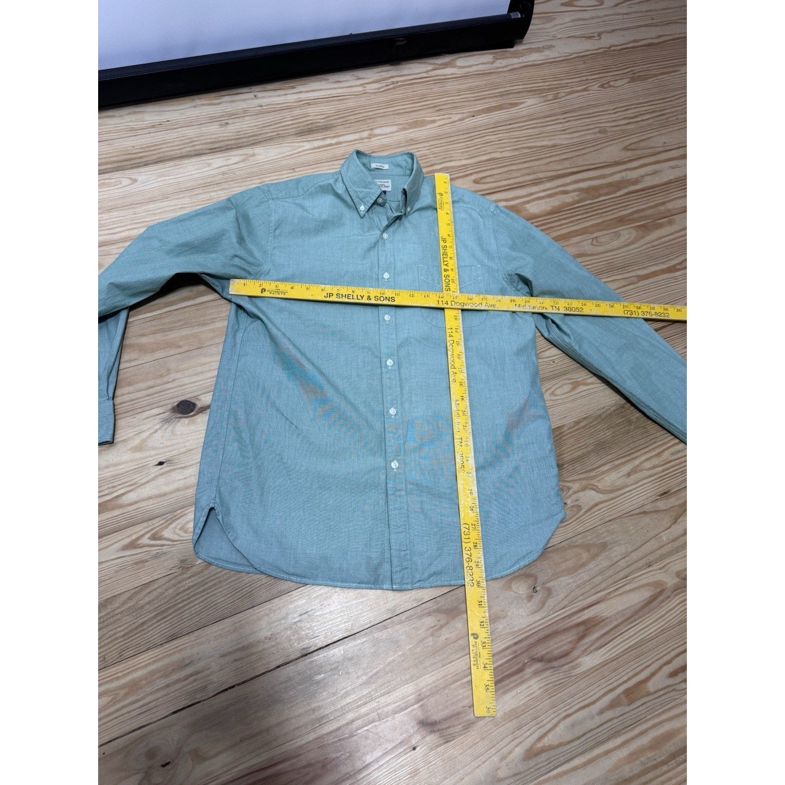 J CREW Mint Green Classic Fit 100% Cotton Button Down Shirt Men’s Size Medium