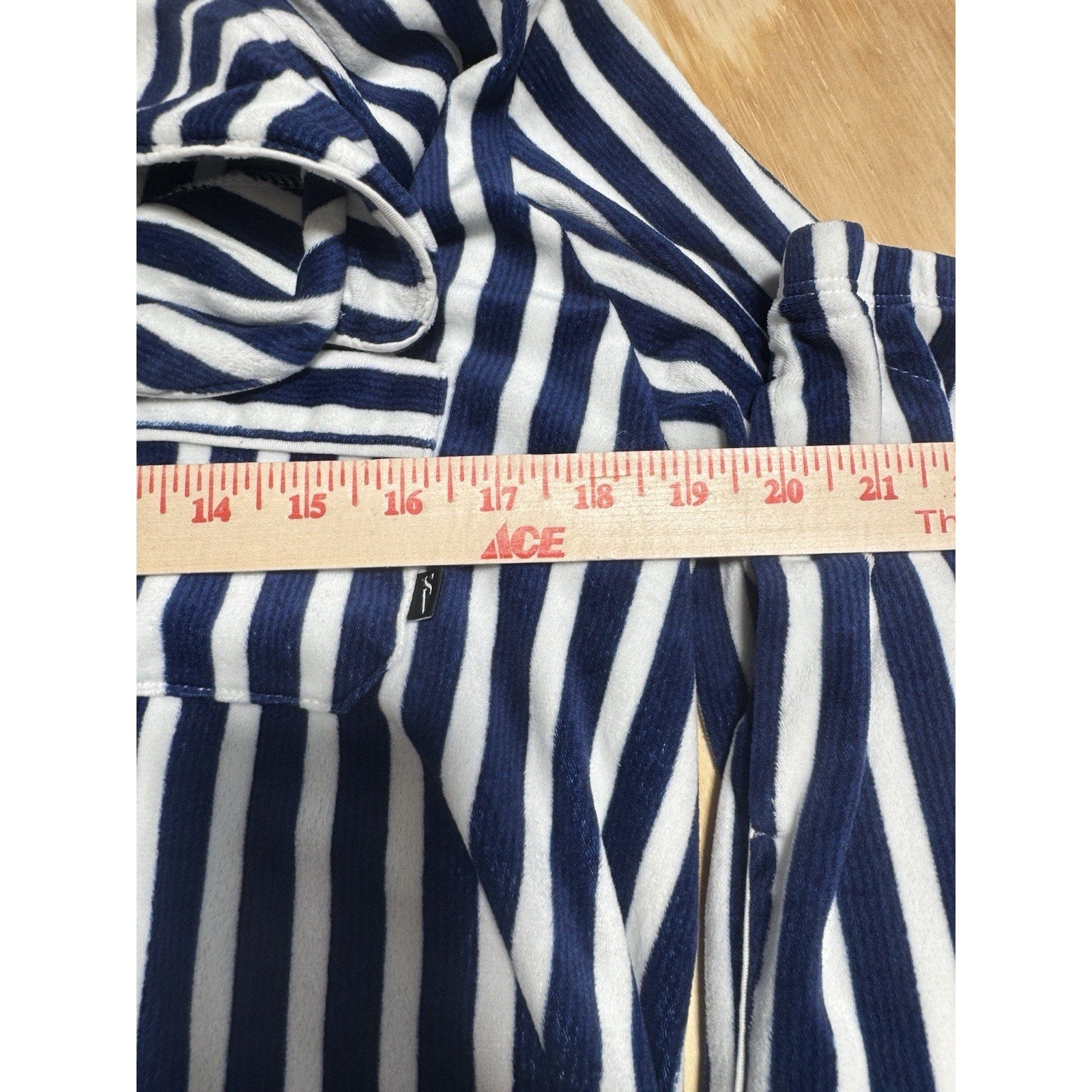 Simply Vera Wang Pajamas Size L Super Soft Plush Blue White Stripe