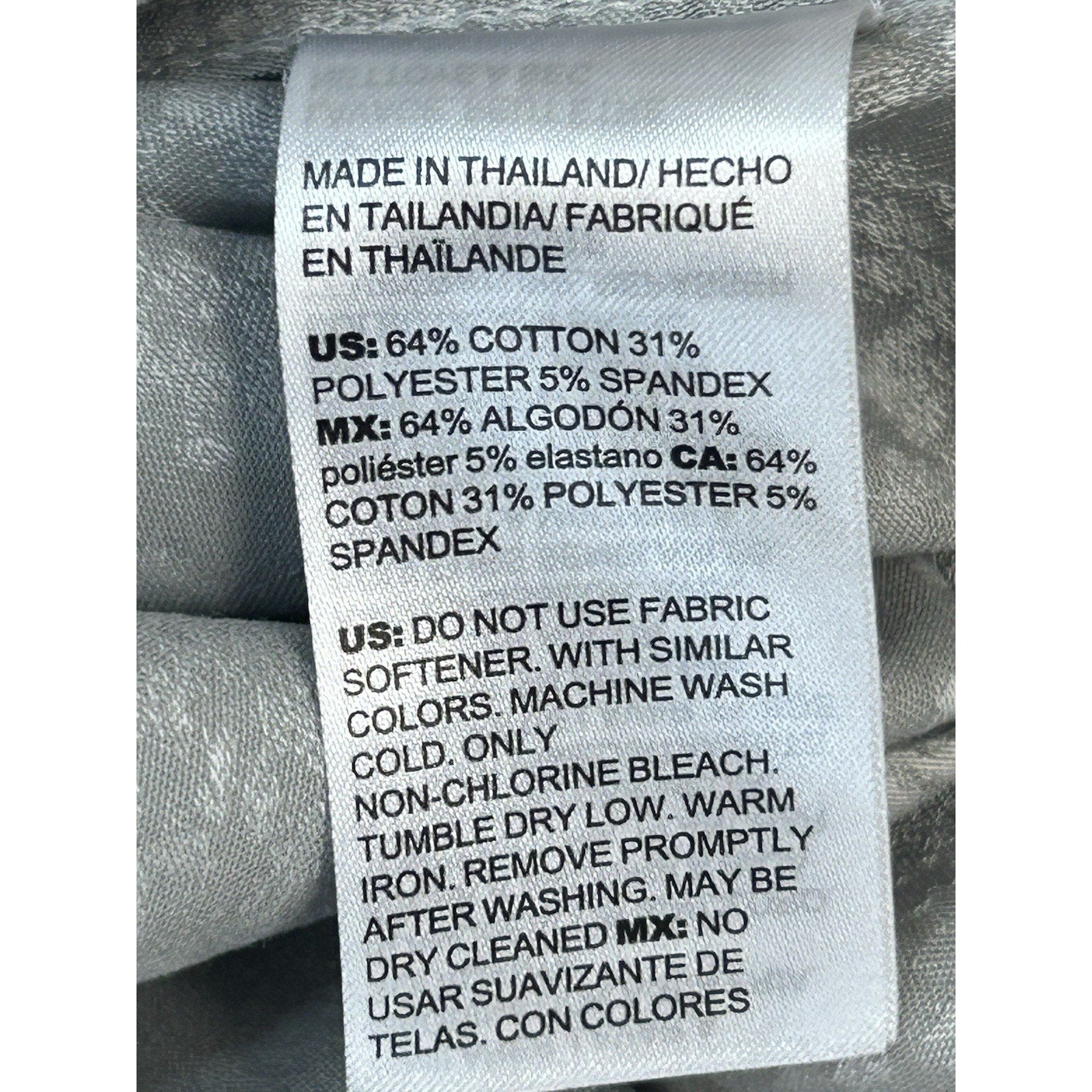 Chico’s No-Iron Classic Stretch Shirt Women’s Size1 All-Seasons Button Front.