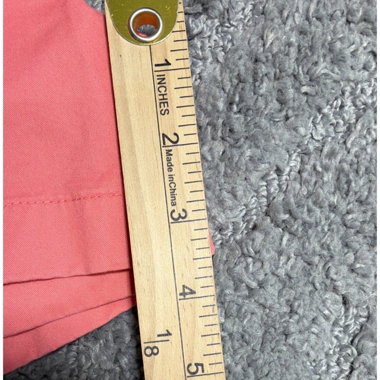 Vineyard Vines Shorts Womens 4 Salmon Pink Flat Front Short Whale