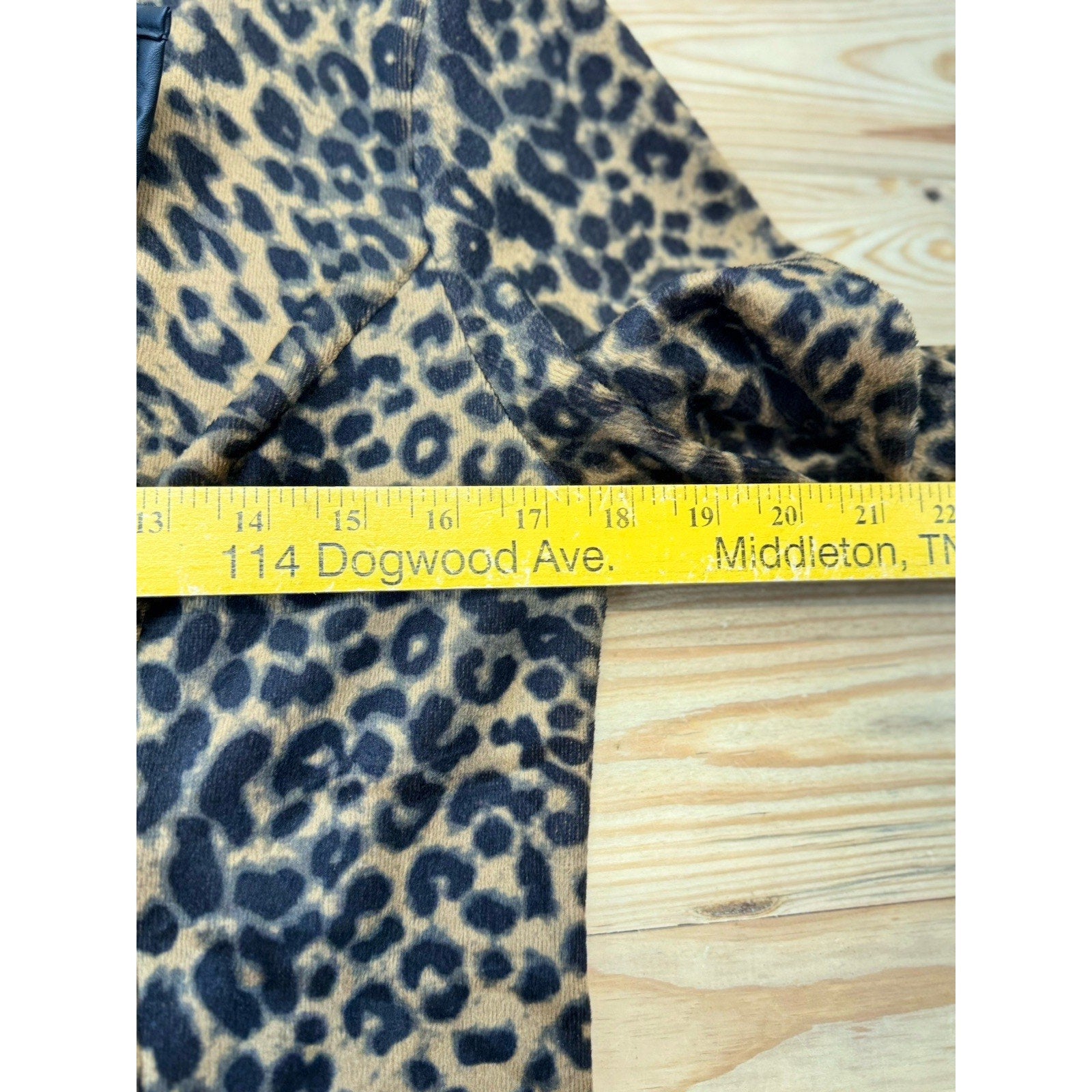 Chico's Leopard Faux Fur Faux Leather Trim Women’s Size 1 Medium