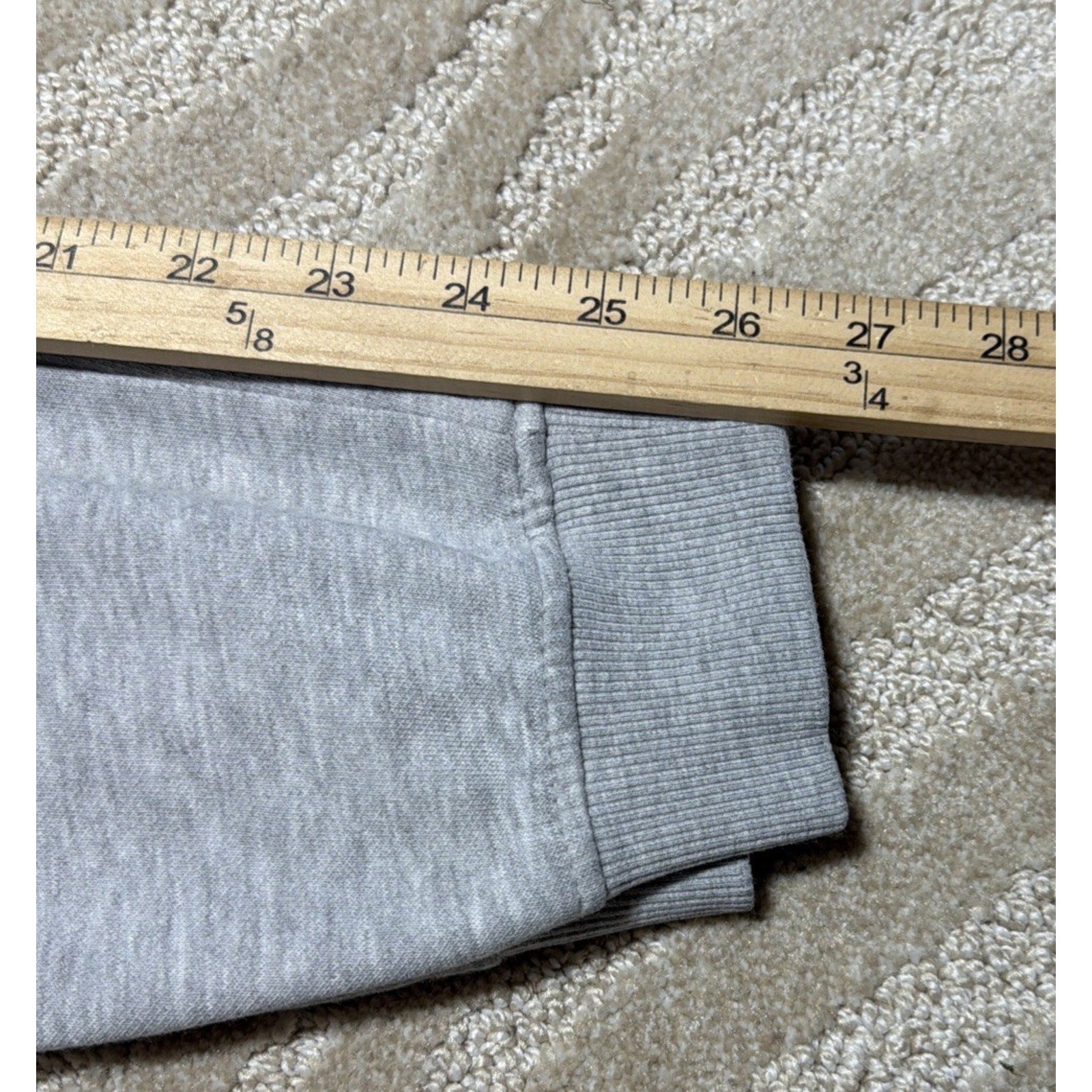 The North Face Women's Essential Fleece Jogger Sweatpants Size S Heather Gray