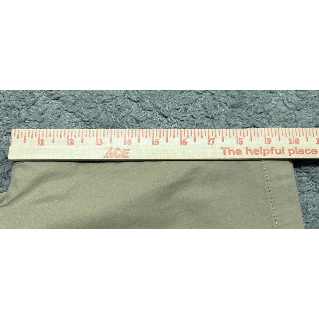 Magellan Outdoors Shorts Men 42W Khaki Flat Front Chino NWT Outdoor Casual Golf