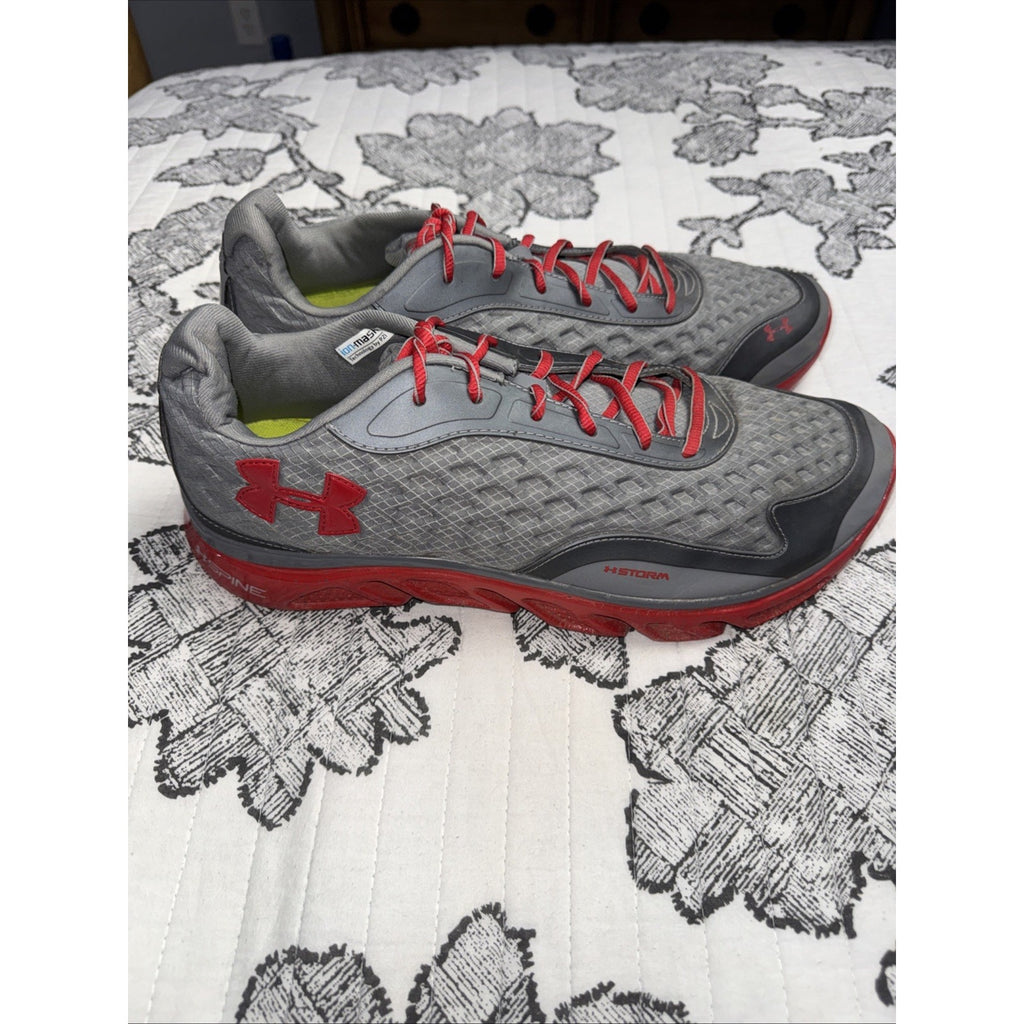 Men Under Armour Gray & Red Spine RPM Running Shoes US Size 12 1238353-045