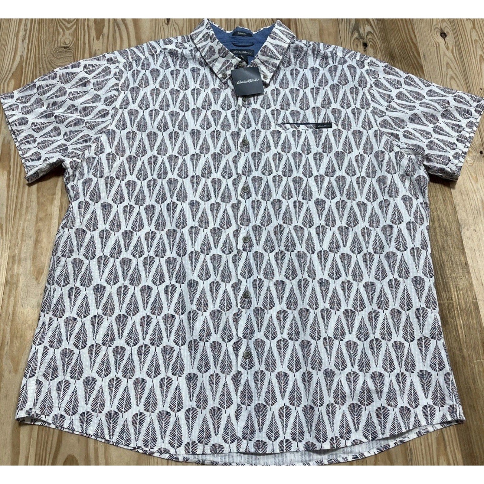 Eddie Bauer Casual Shirt Men 2XL Feather Print Classic Fit Button-Up SS NWT