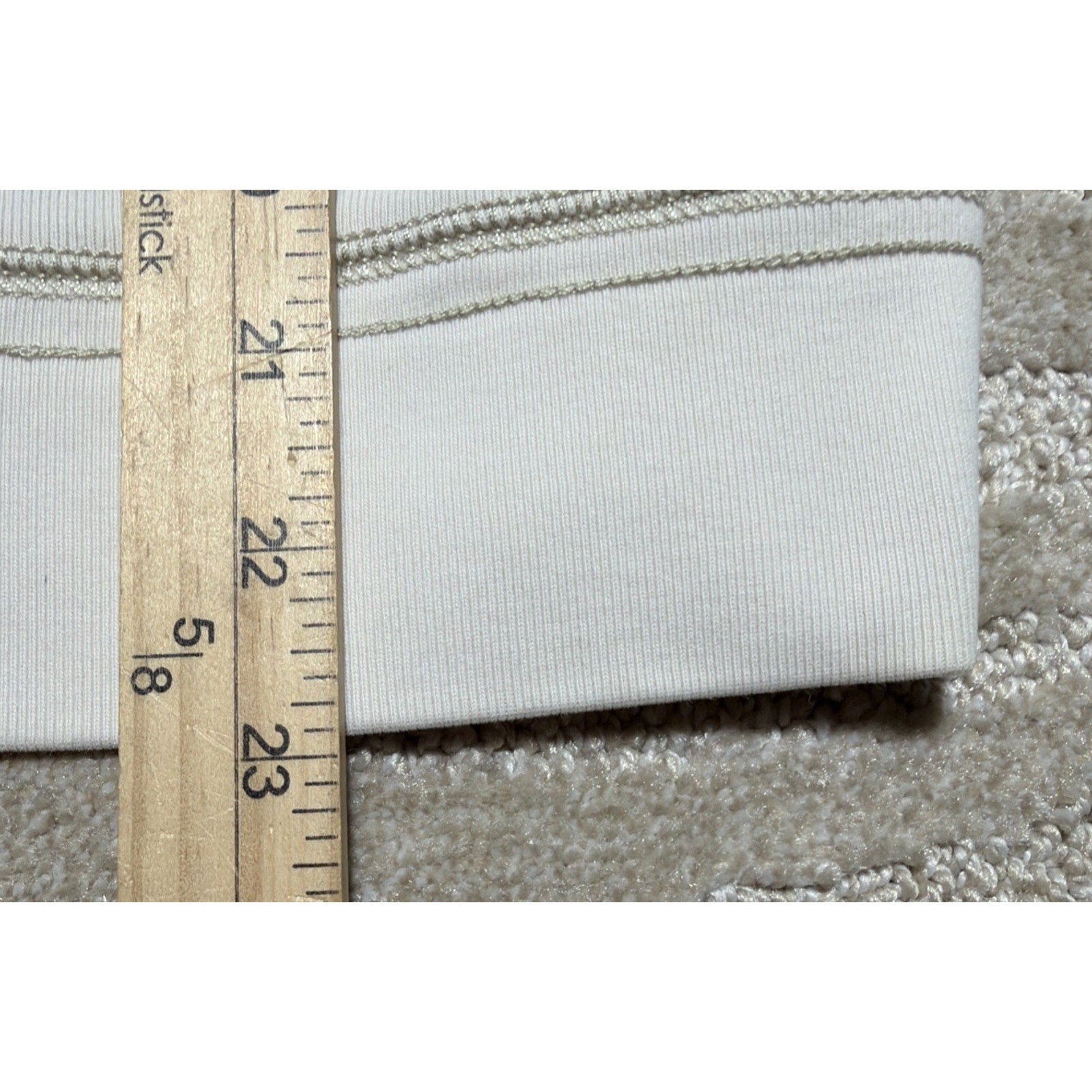Eddie Bauer Womens Beige Crewneck Oversized Sweatshirt - Medium