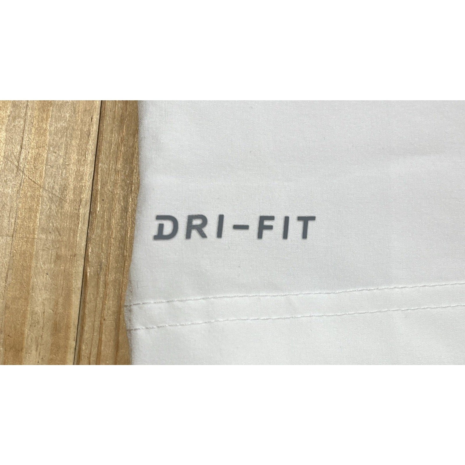 NWT Louisville Cardinals Nike Dri Fit Men's Polo Shirt White Size Medium