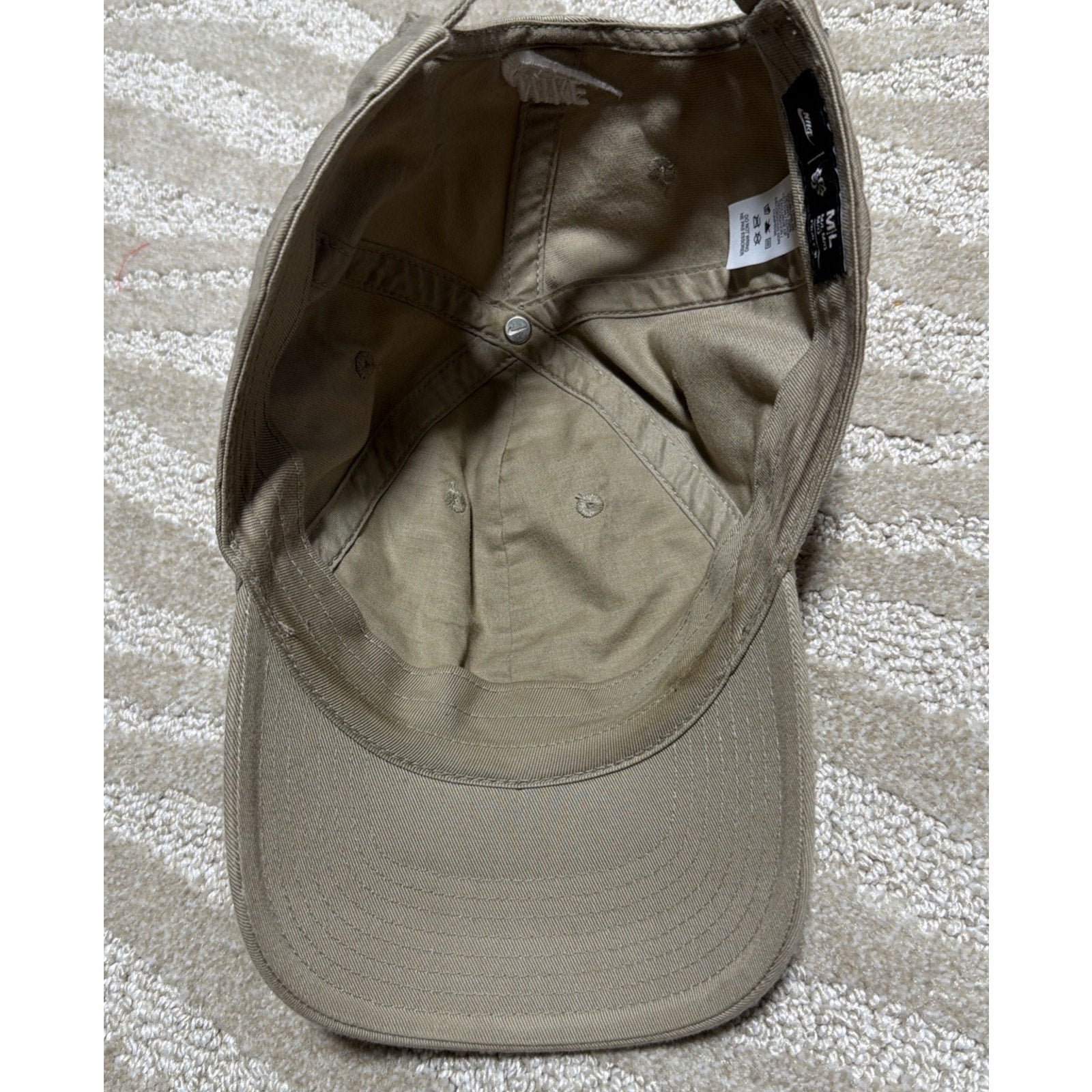 Nike Just Do It Tan/Biege Club Cap Adjustable Strap Back Dad Hat M/L