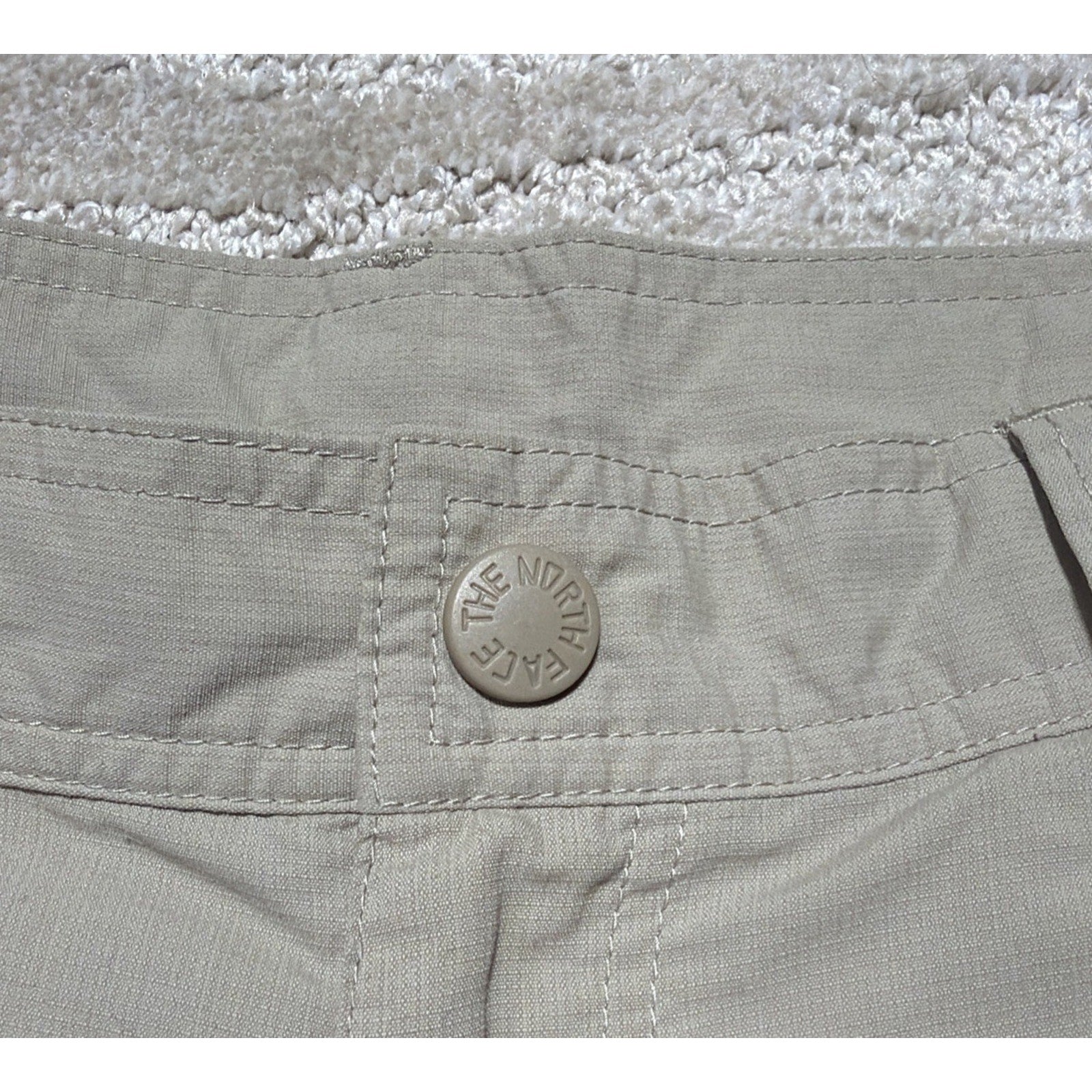 THE NORTH FACE Men's Horizon Nylon Cargo Utility Hiking Shorts Beige Size 36