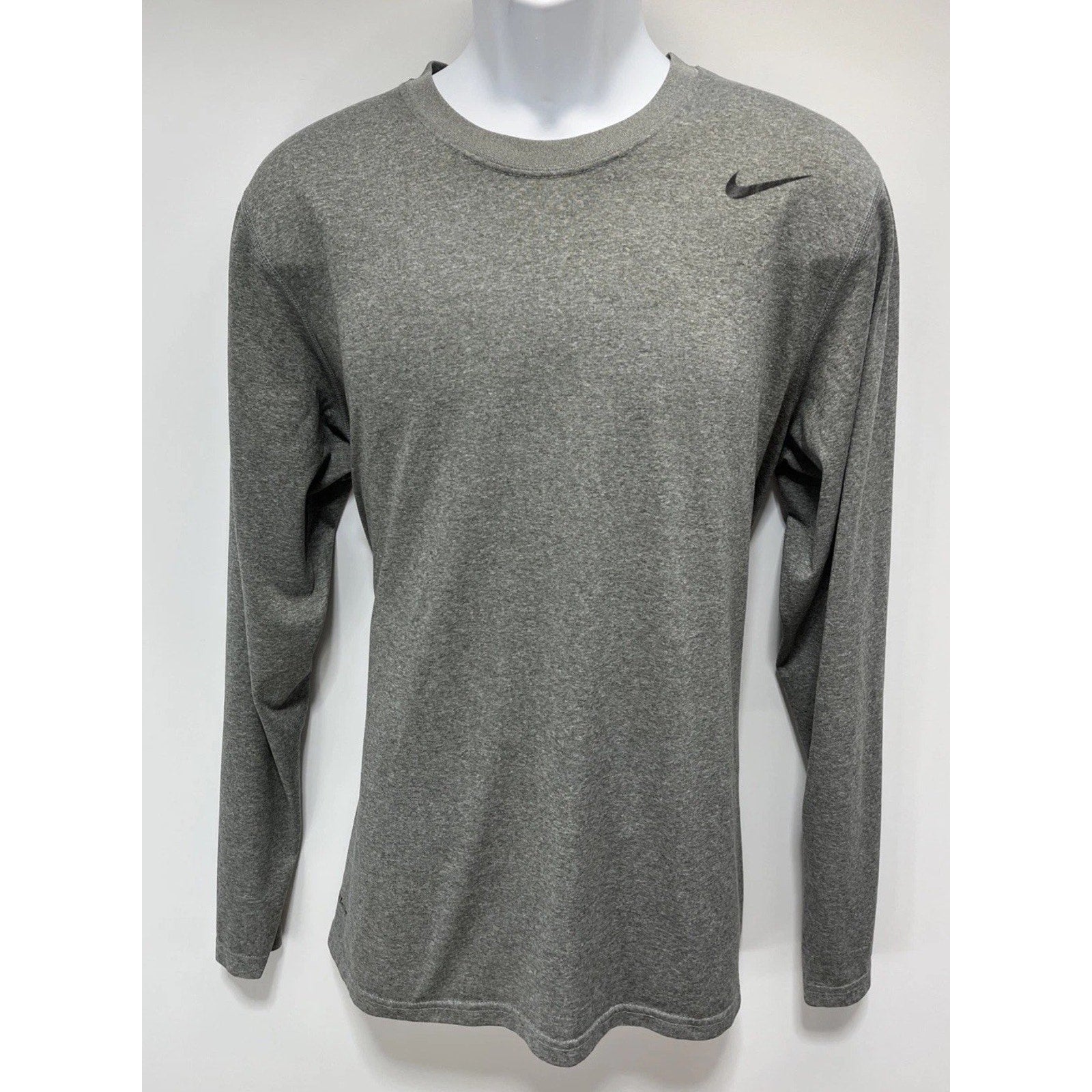 Mens Nike Dri Fit Training Long Sleeve Shirt Size L Gray Running Casual Gym Run