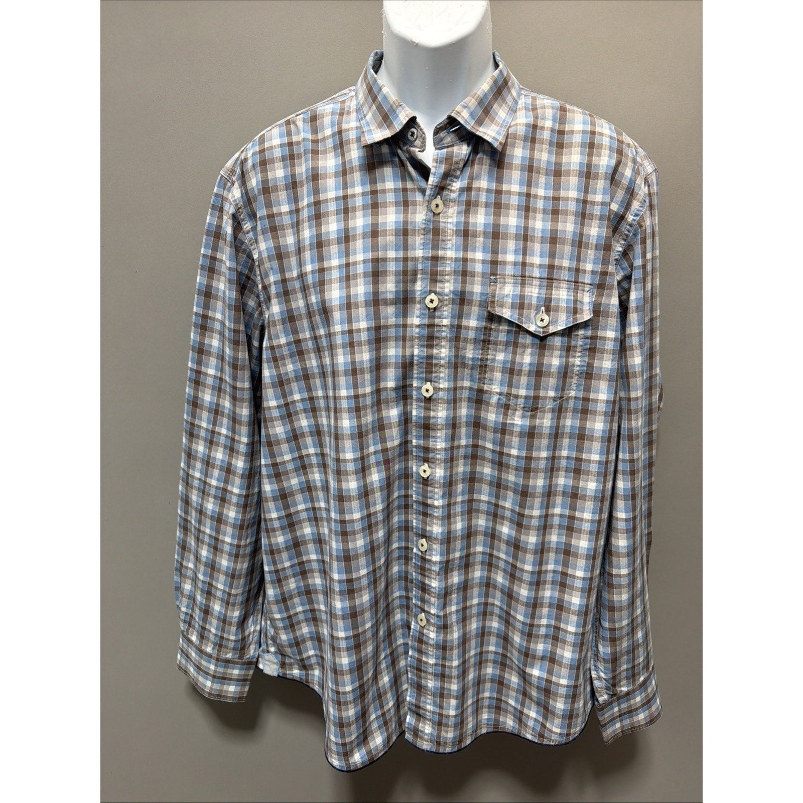 Tommy Bahama Shirt Mens XL Blue Brown Plaid Island Fit Button Up Logo