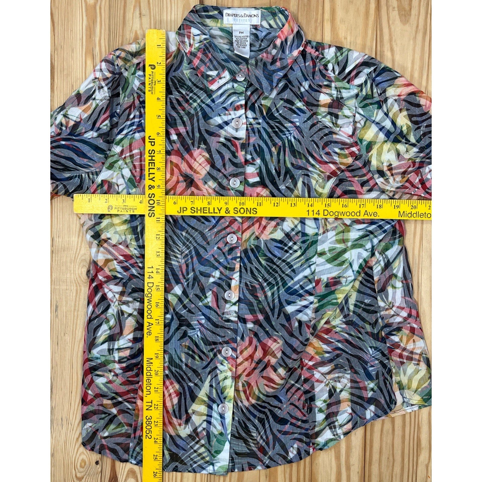 Drapers & Damon’s Button Up Shirt Multi Color Size PM Excellent Condition