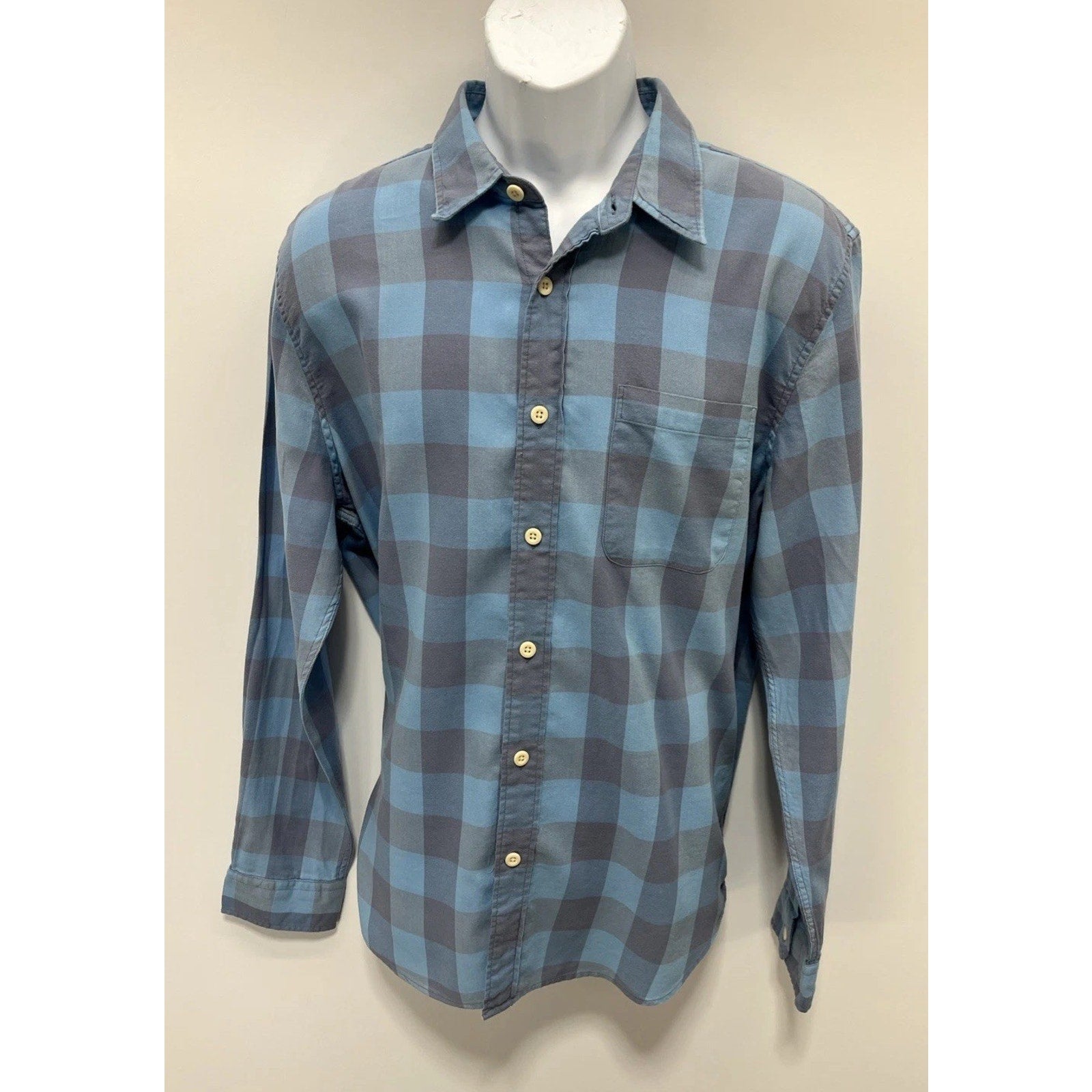 AEO American Eagle Outfitters Shirt Mens Tag Size L Seriously Soft Plaid
