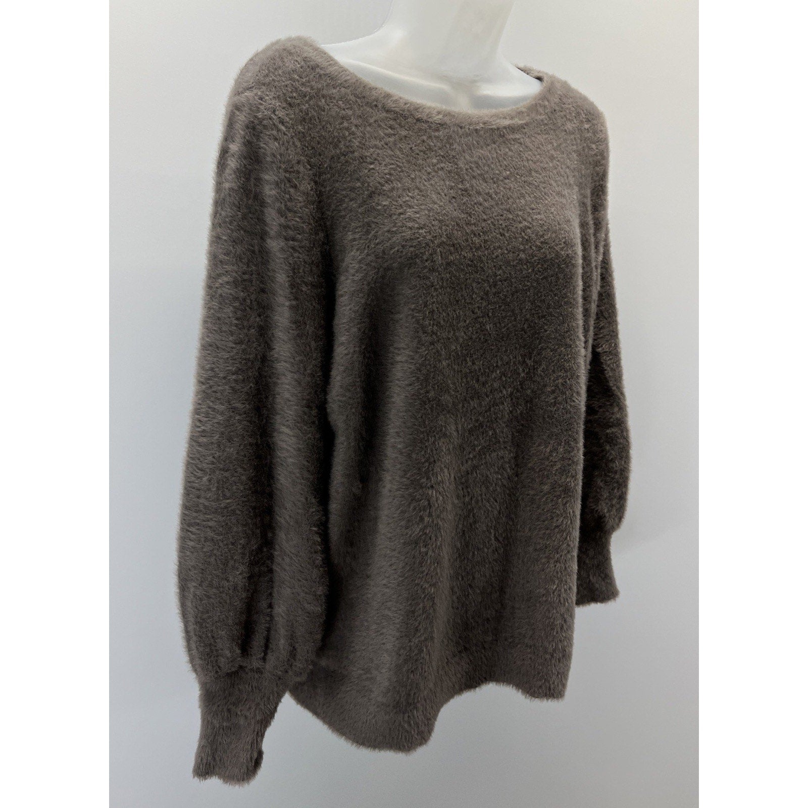 Chicos 1 Sz M Round Neck Soft Fuzzy Puff Sleeve Sweater Taupe