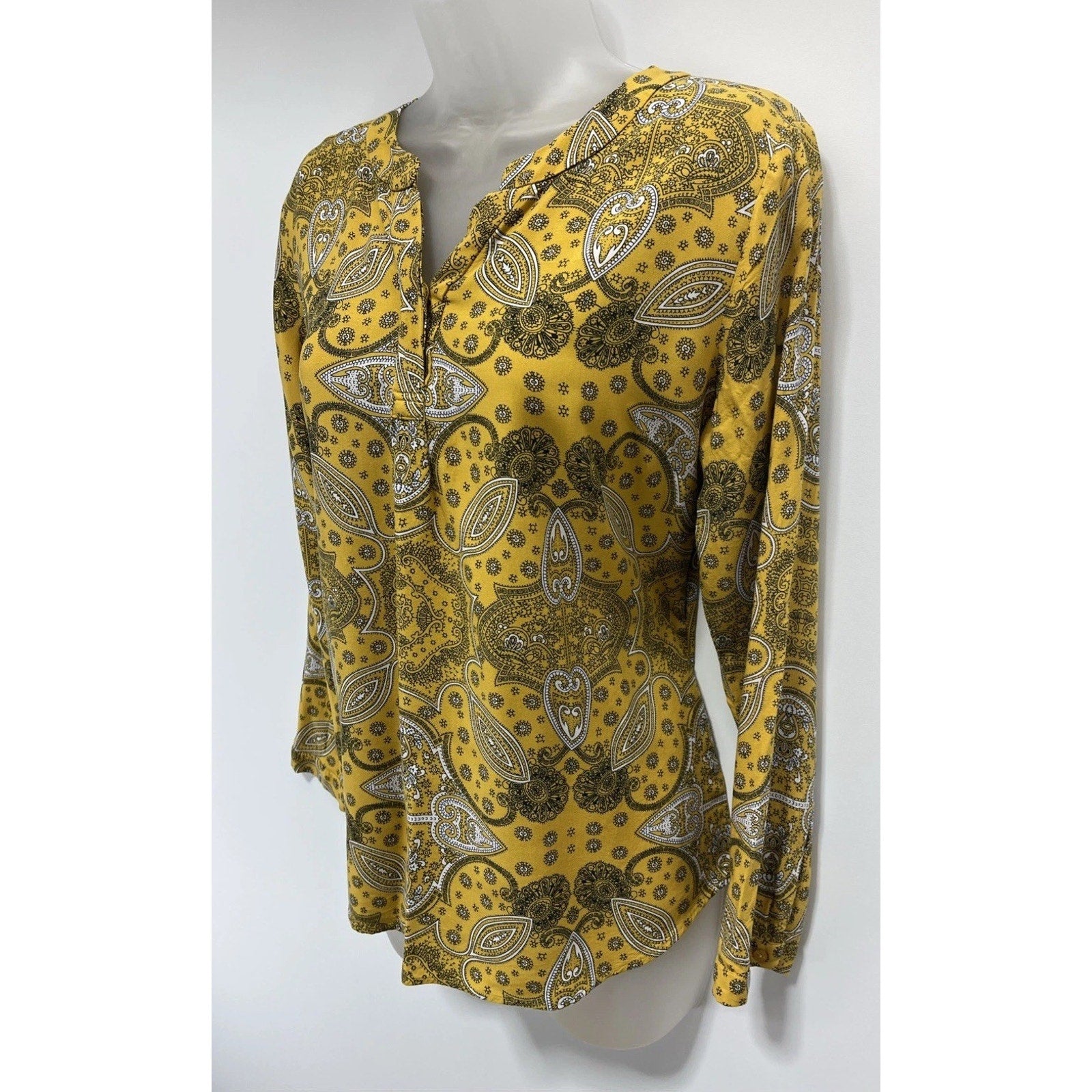 Talbots Women's Knit Top Size S Multicolored Paisley Print Long Sleeve Blouse