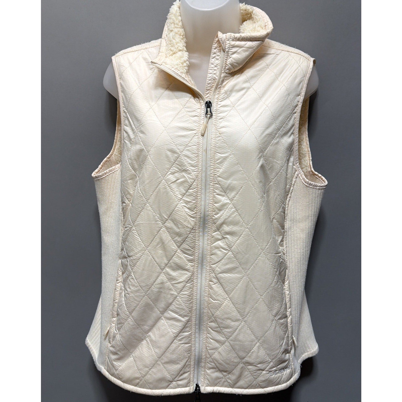 L.L. Bean Cream Quilted Sherpa Lined Full Zip Sleeveless Vest Womens Large