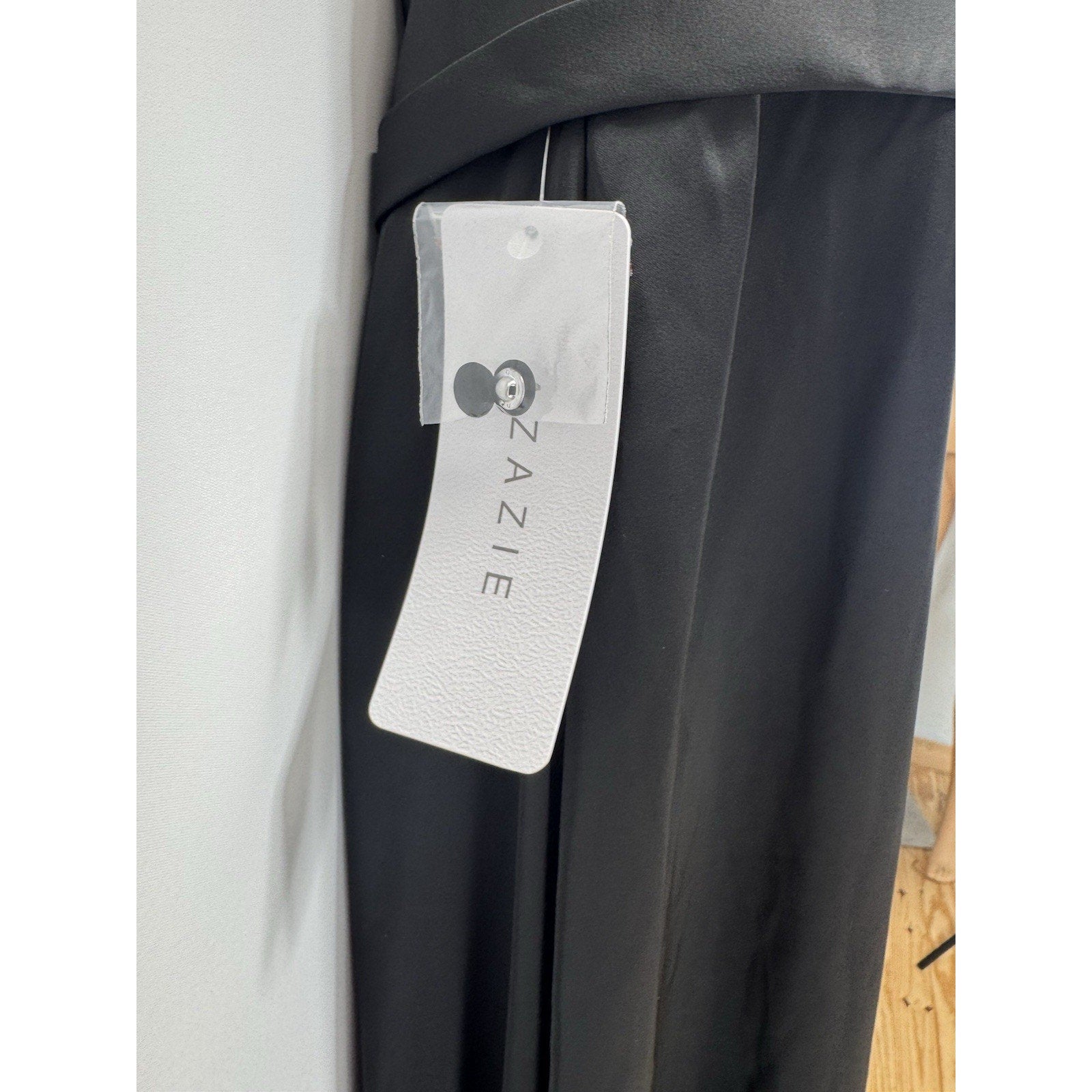 Azazie Black Bridesmaid satin Halter Sleeveless dress Black NWT Women’s Size 10A