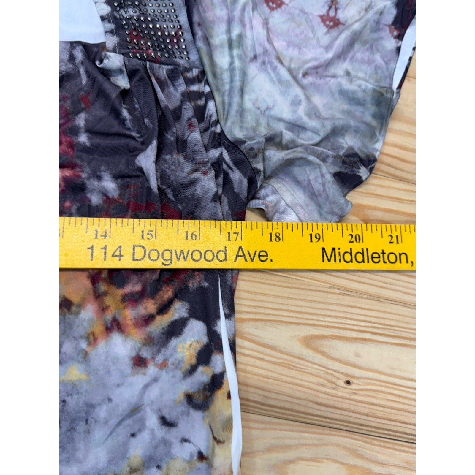 Live and Let Live Women’s PM top Multicolored Embellishments Short Sleeve