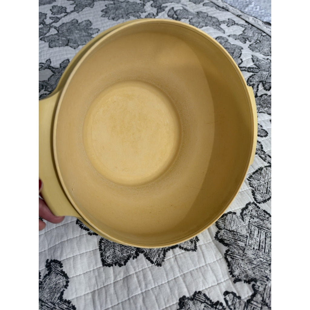 VTG Tupperware Servalier Harvest Gold 6"x12”Salad Serving Bowl & Lid 880 CLEAN