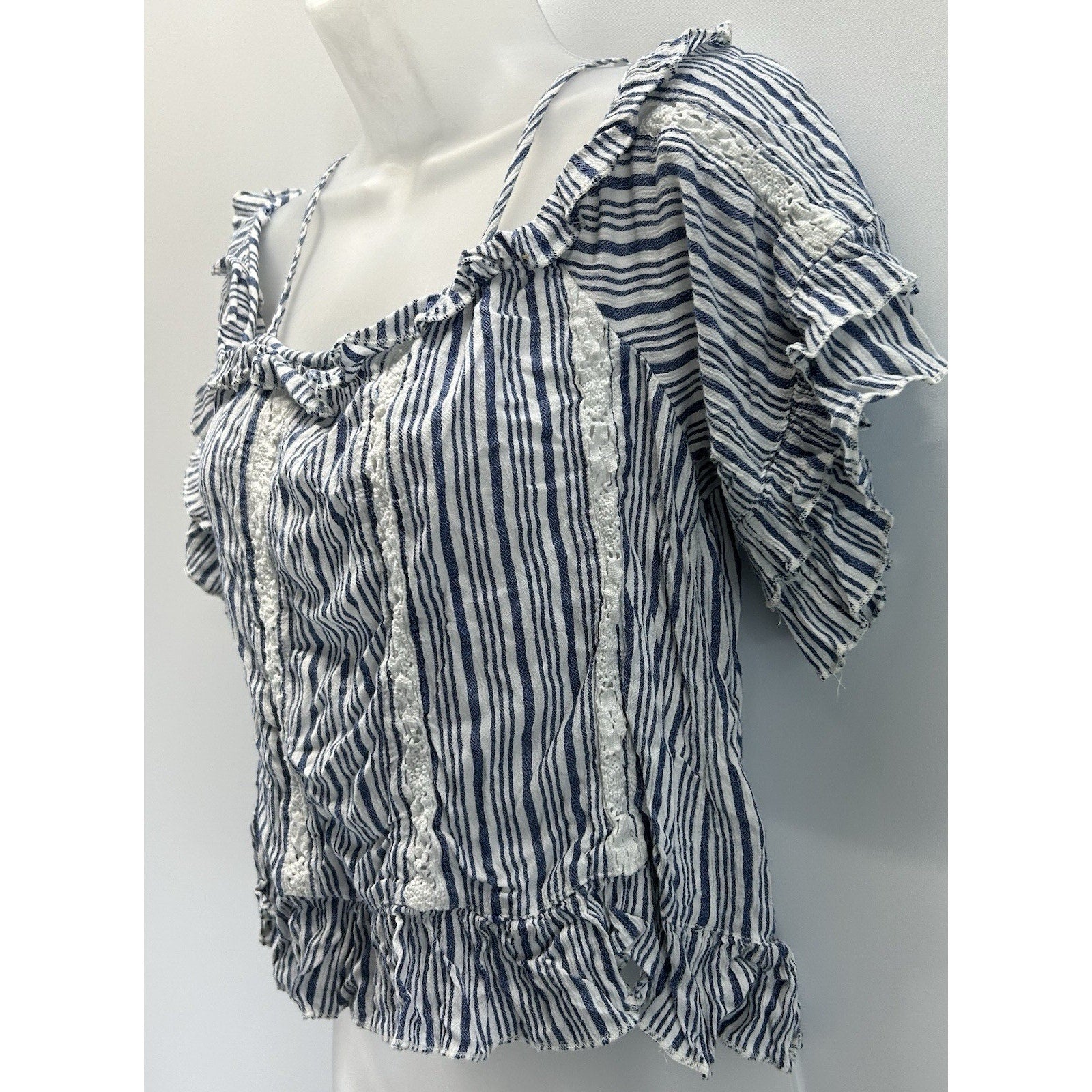 American Eagle Smocked Crop Top Womens Size XS Short Sleeve BLUE White Bohemian.