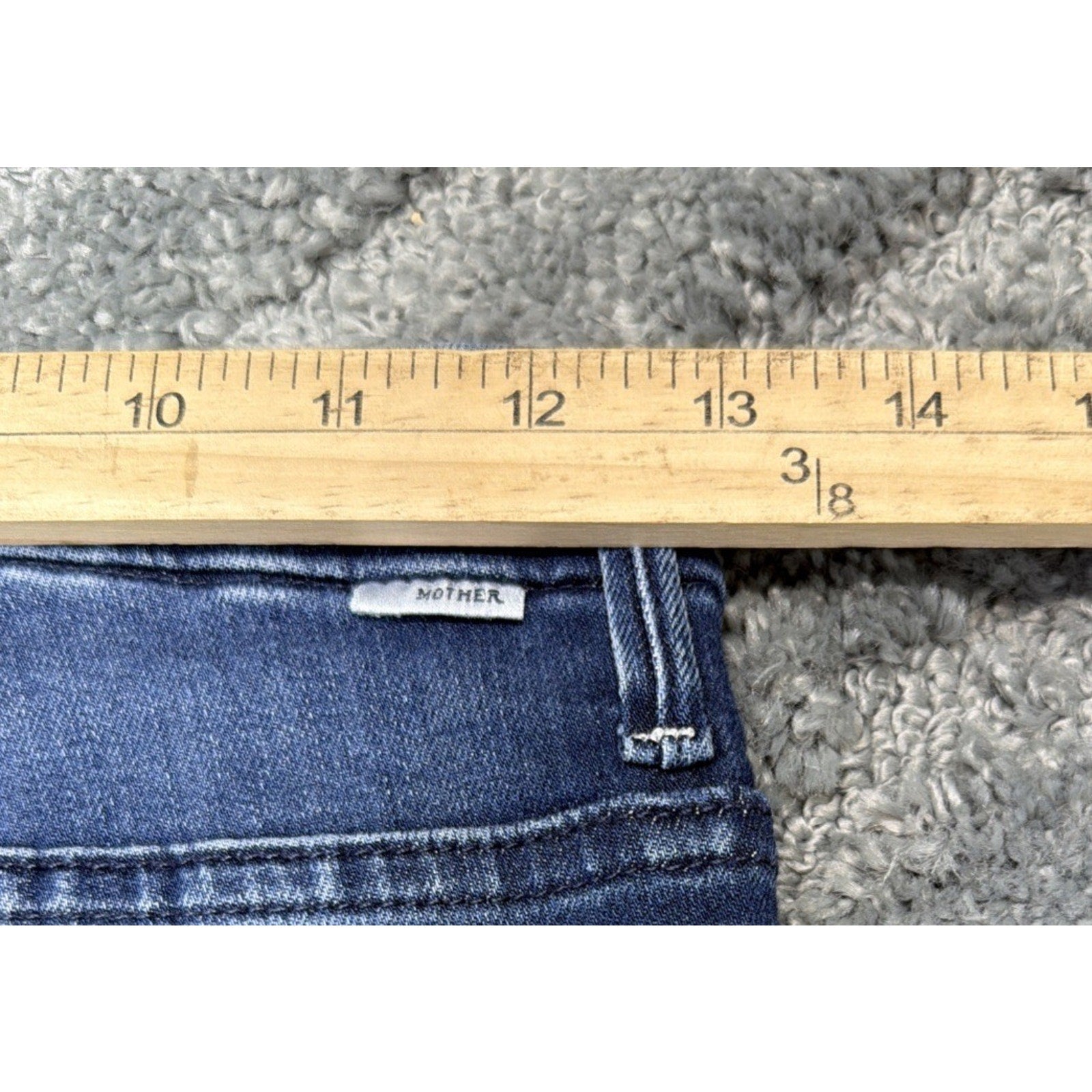 MOTHER Women's High Waisted Looker Ankle Fray Jeans in Tongue And Chic Size 25