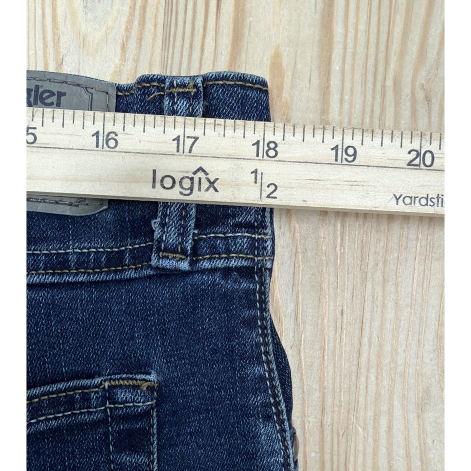 Wrangler Men's Slim Straight Dark Wash Stretch Jeans Size 38x32