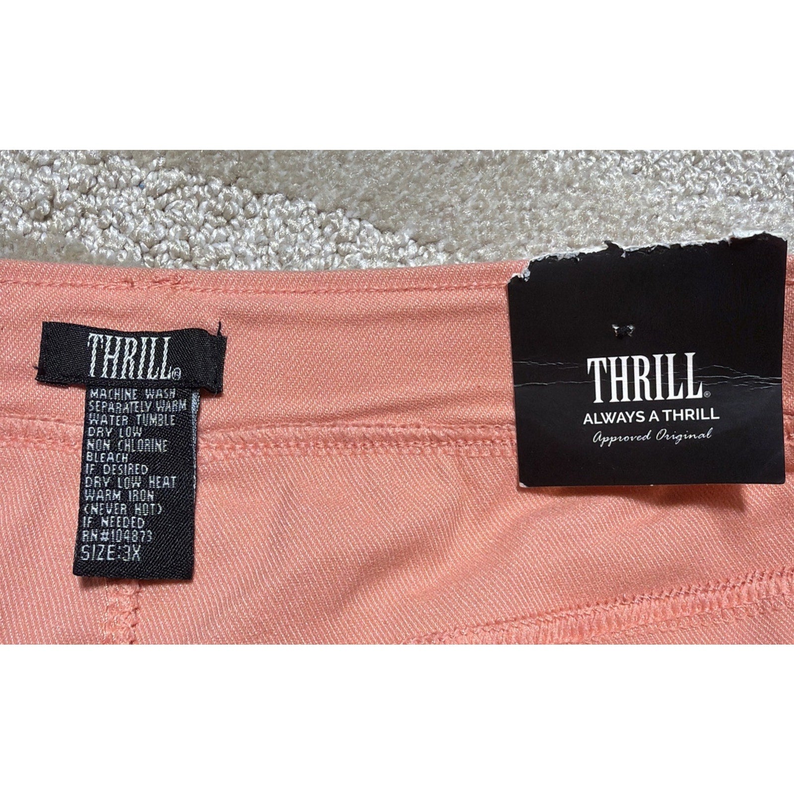 Thrill Women’s 1X Blush Pink Stretch Bermuda Shorts Double Zip Pockets Plus NWT
