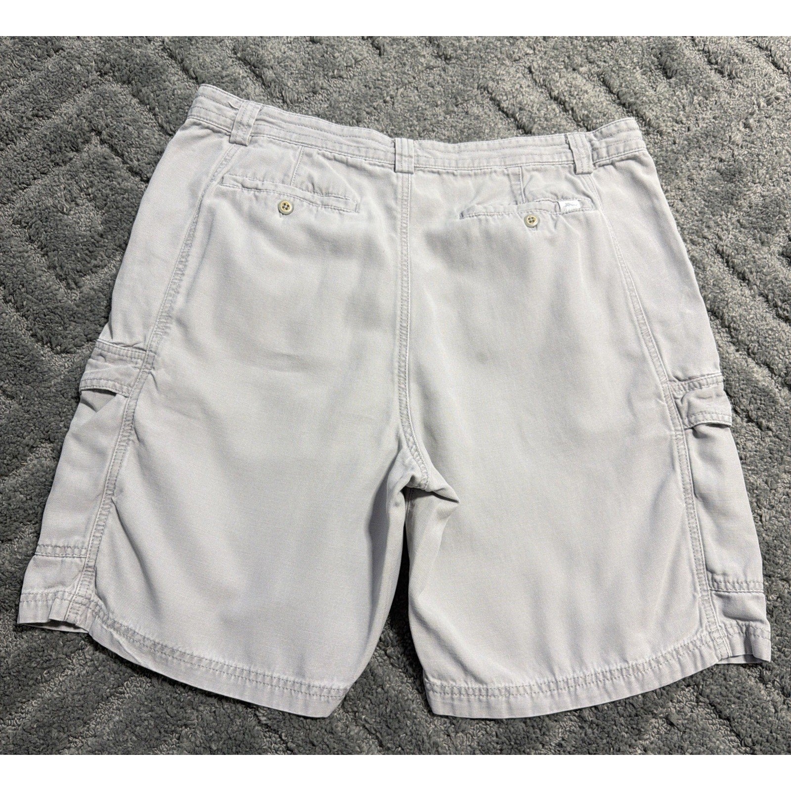 Tommy Bahama Relax Cargo Shorts Men's 36 Gray Stretch Preppy 63-TR808