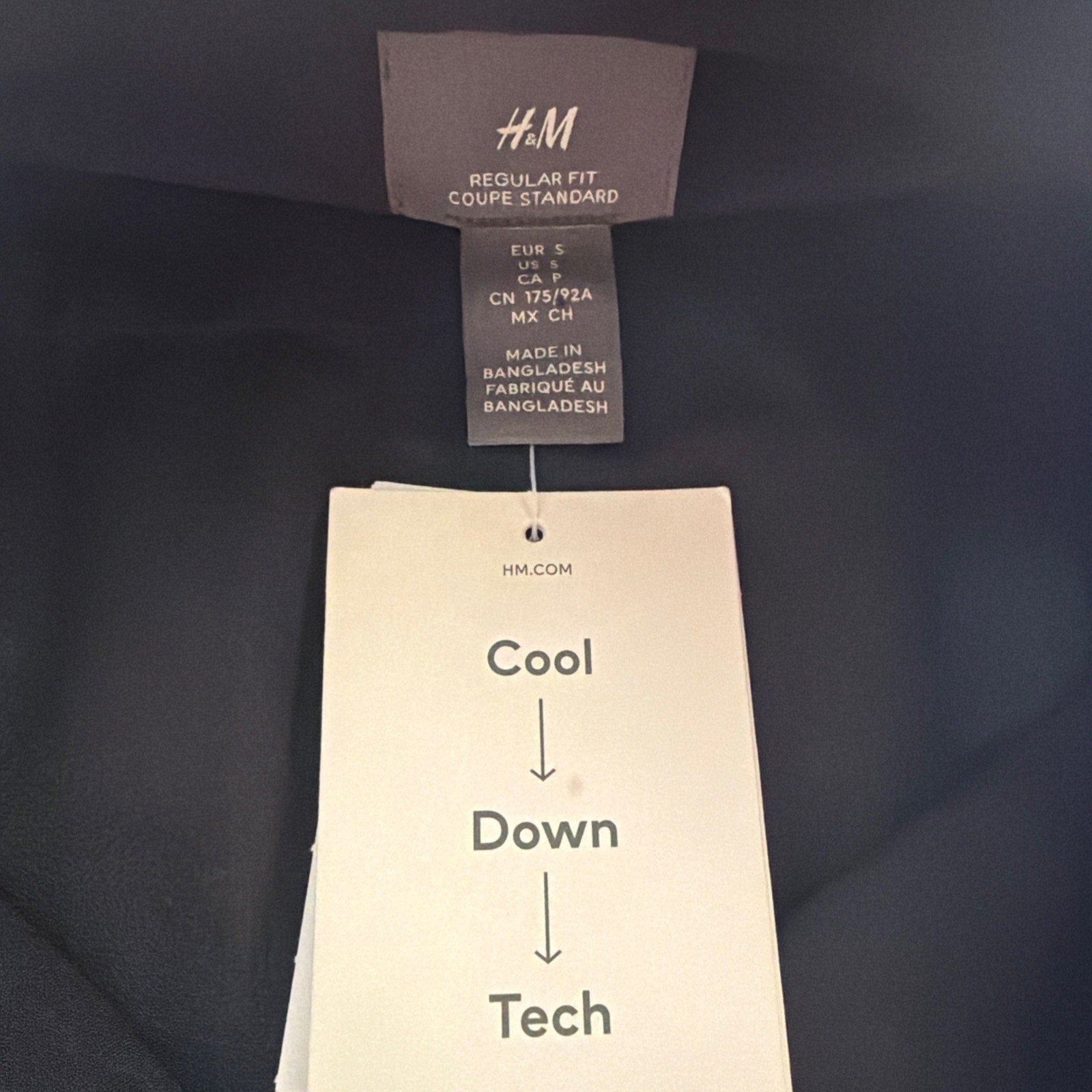 H&M Regular Fit Cool Down Tech Button Down Shirt Men's Small NWT Black