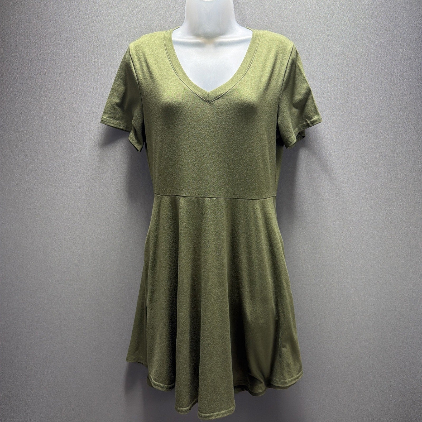 T-SHIRT DRESS Green Swing Size Small Pockets Stretch