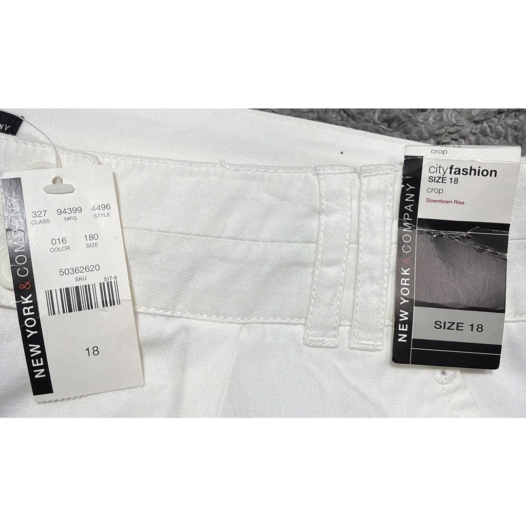 New York & Co Women's Downtown Rise Crop Pants Plus Size 18 White NWT 39x21