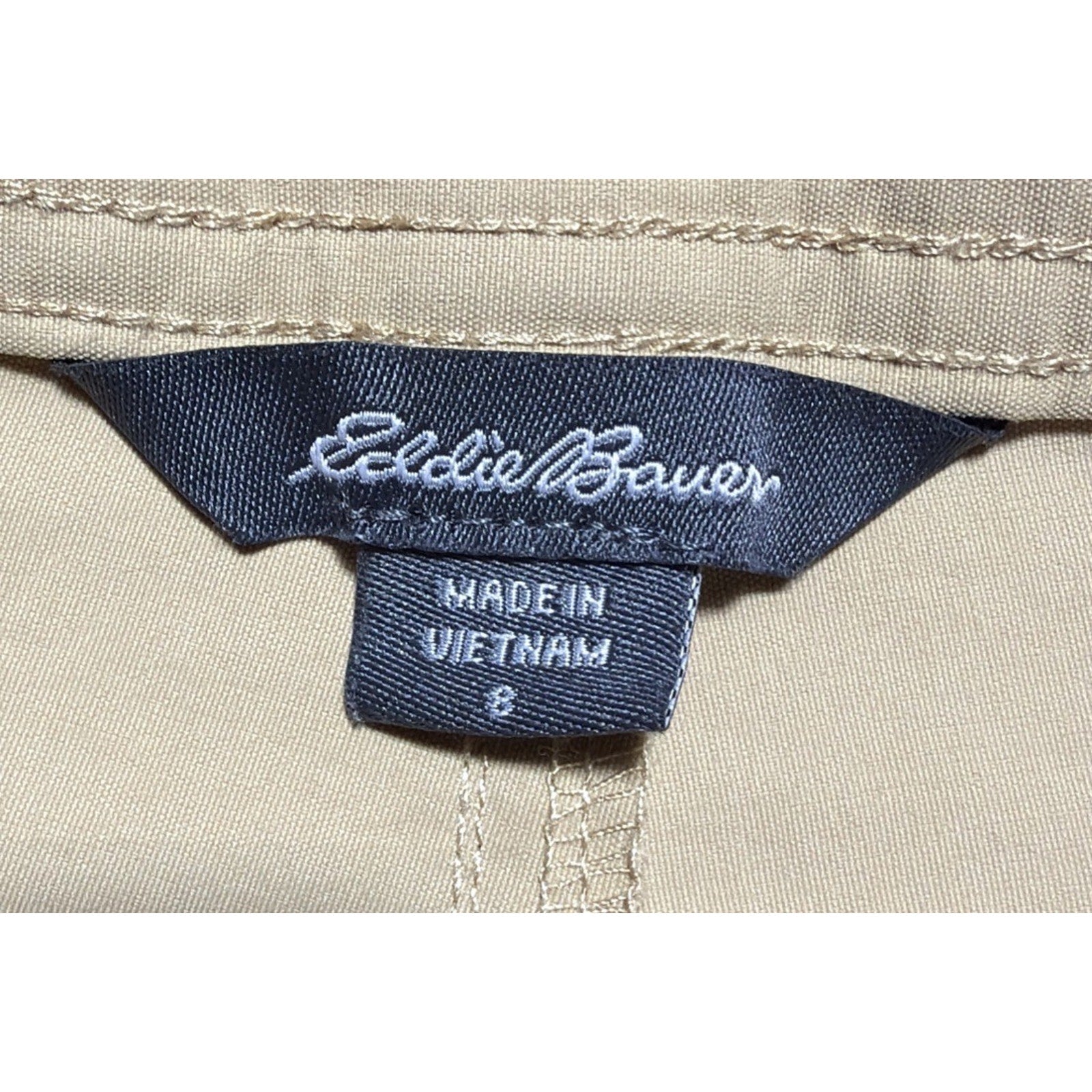 Eddie Bauer Women's Hiking Utility Cargo Pocket Shorts Khaki Stretch Sz 8 NWOT