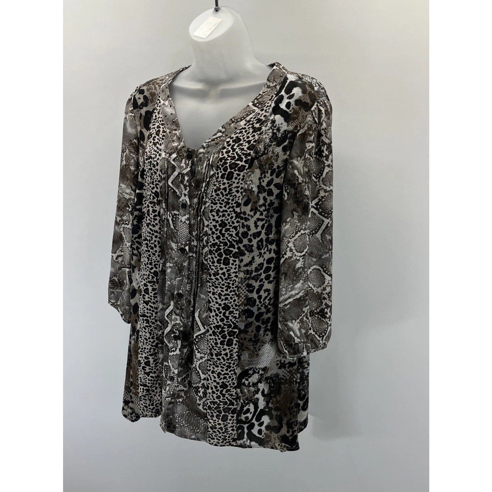 Kim Rogers Animal Print career Tunic blouse Size Medium Polyester
