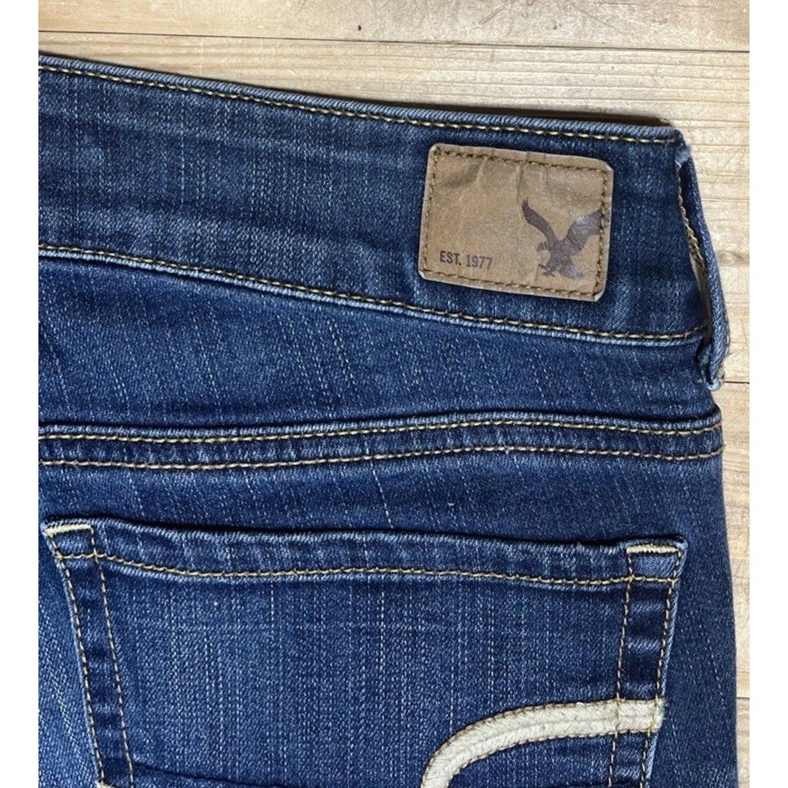 American Eagle Artist Crop Super Stretch Womens Jeans 6 Reg Blue Dark Wash