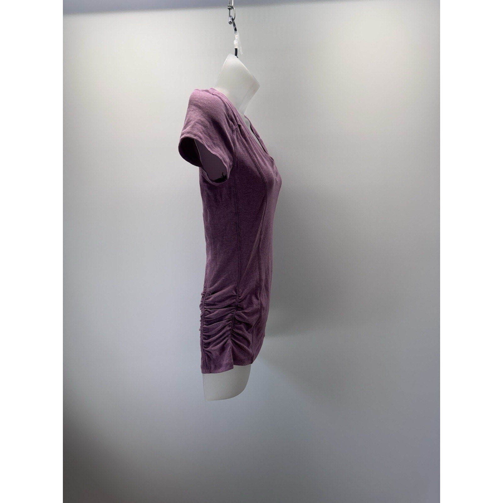 New York Laundry Women’s Small Short Sleeve Compression Top Purple In Color