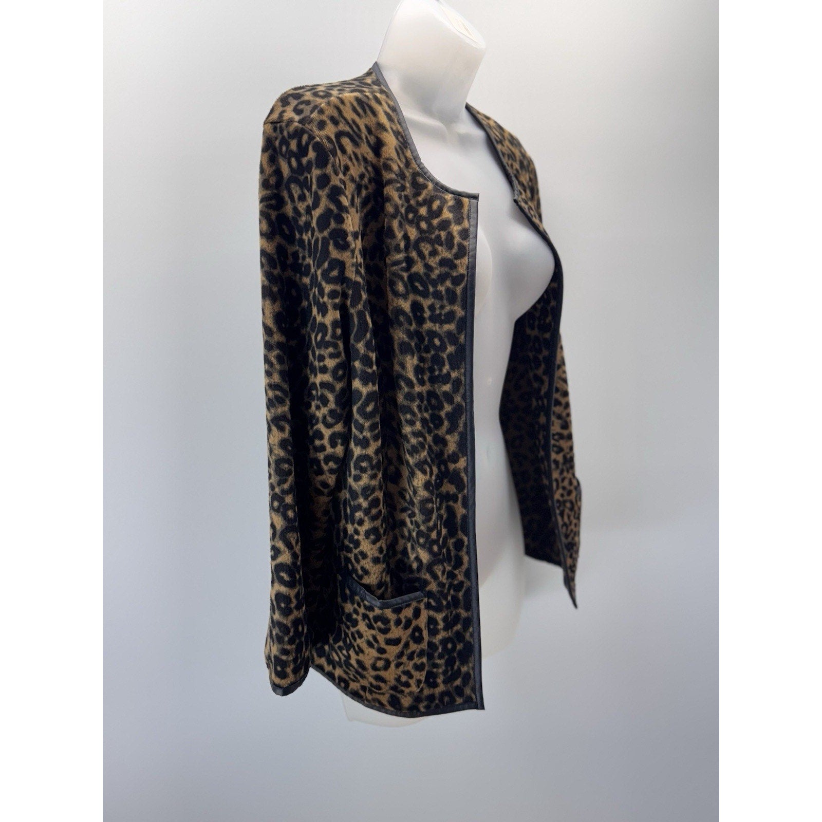 Chico's Leopard Faux Fur Faux Leather Trim Women’s Size 1 Medium