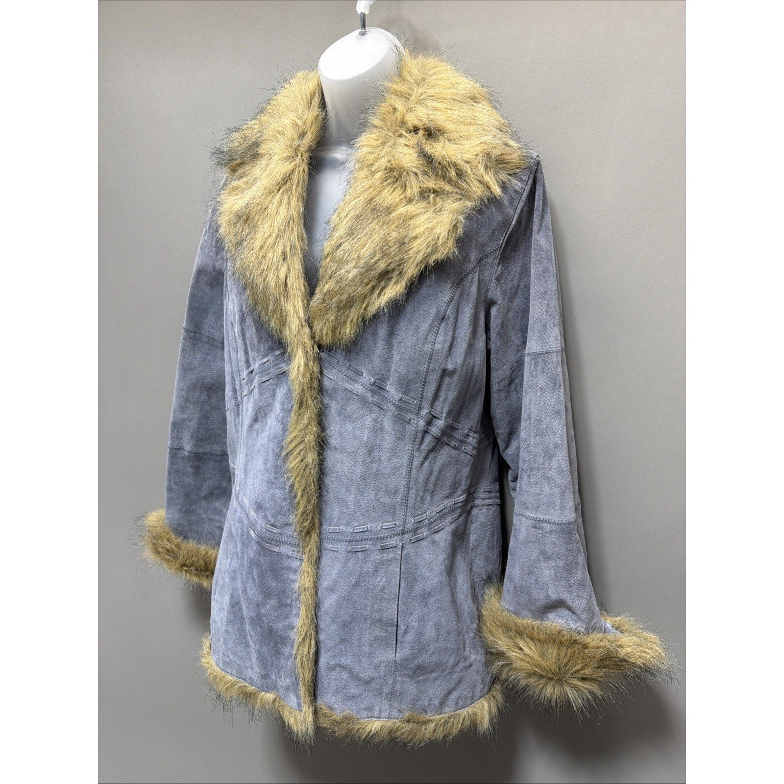 Vintage Outbrook Womens M Blue Genuine Leather Jacket Lined Faux Fur Collar