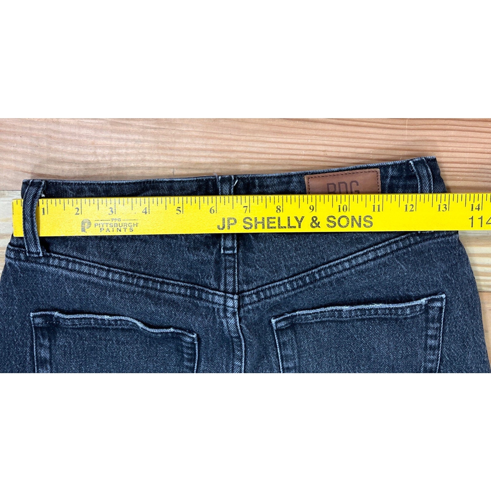 BDG Urban Outfitters Dillon Jeans Women's 26x32 Black Denim Button Fly Raw Hem