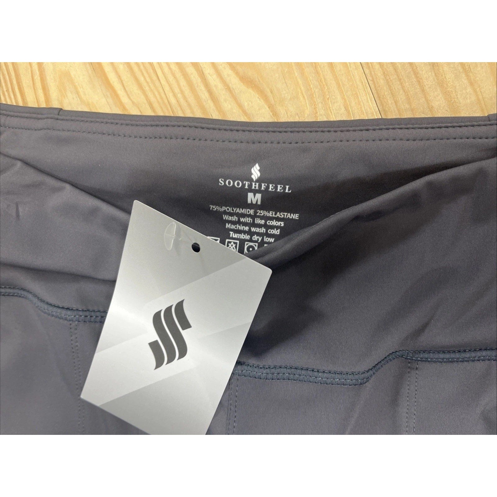 NWT SOOTHFEEL Jogger Leggings Pants Womens M Gray Pockets Activewear Work Out