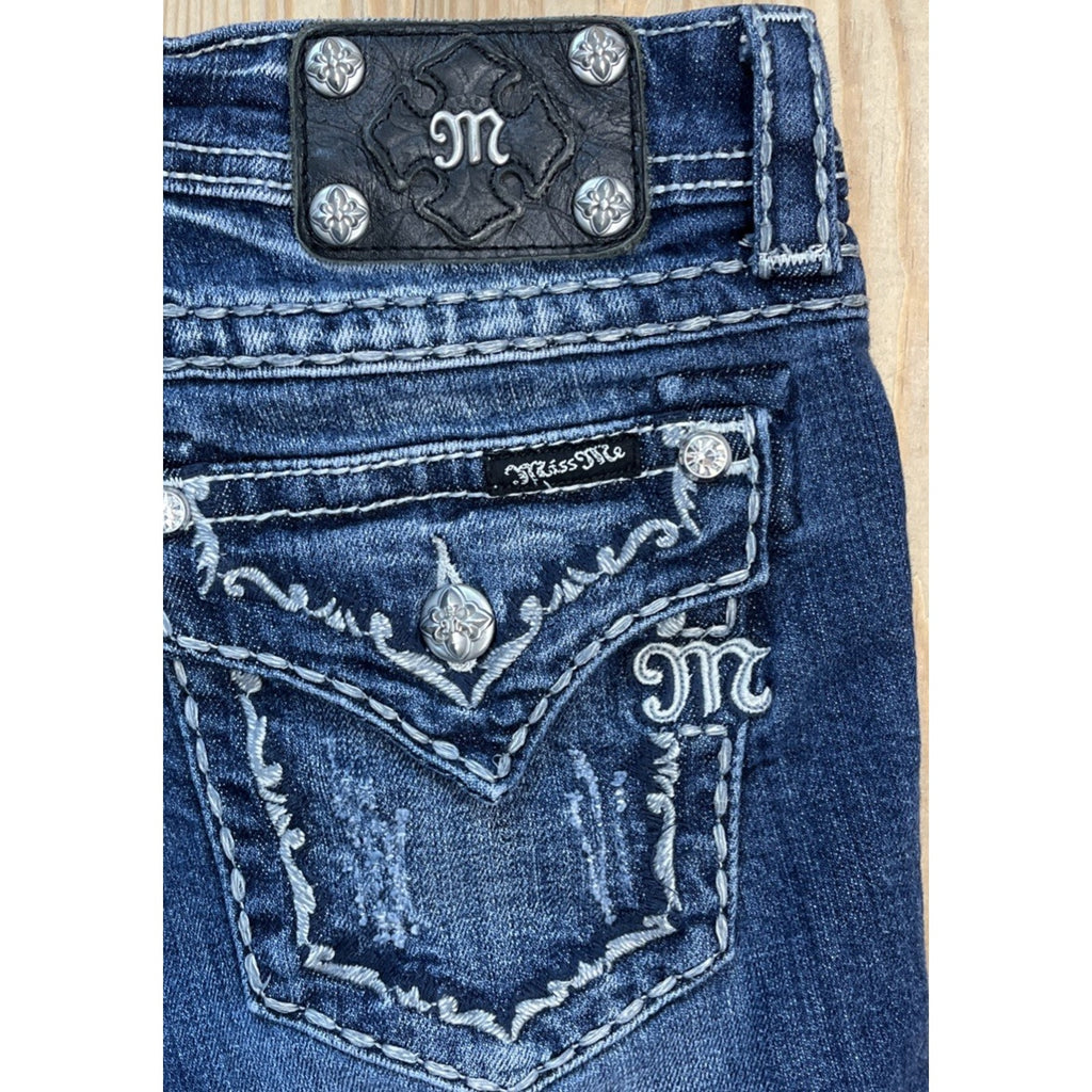Miss Me Boyfriend Bermuda Shorts Sz 27 Denim Blue Woman Embroidered Flap Pocket